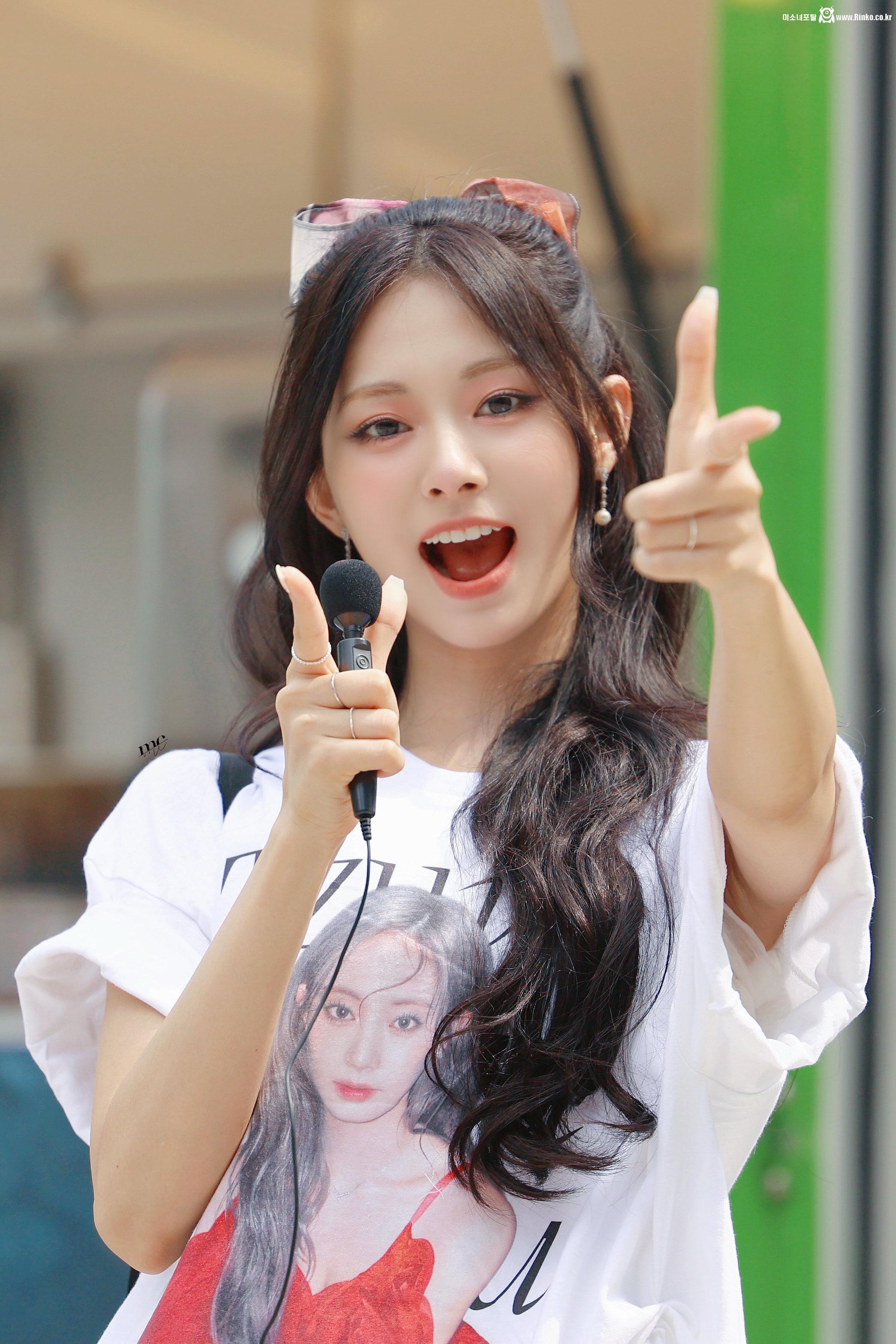 쯔위 은근슬겨_117419_2.jpg