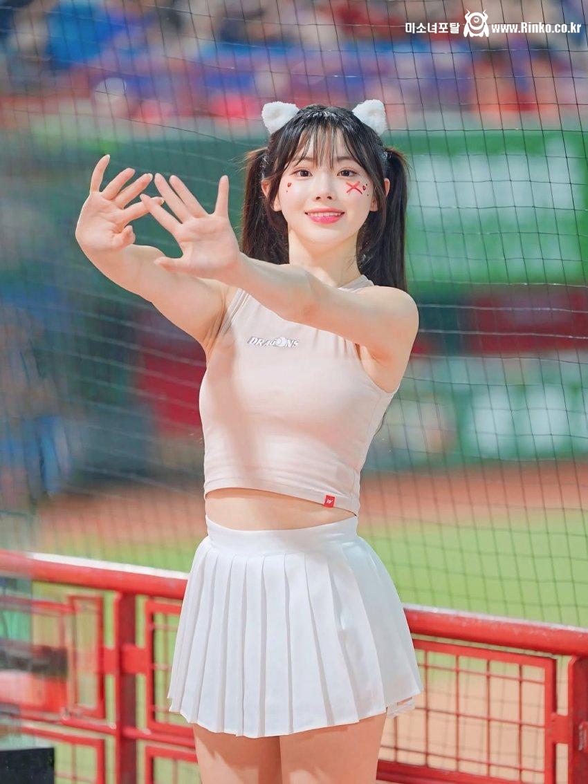 치어리더 김나연_117472_1.jpg
