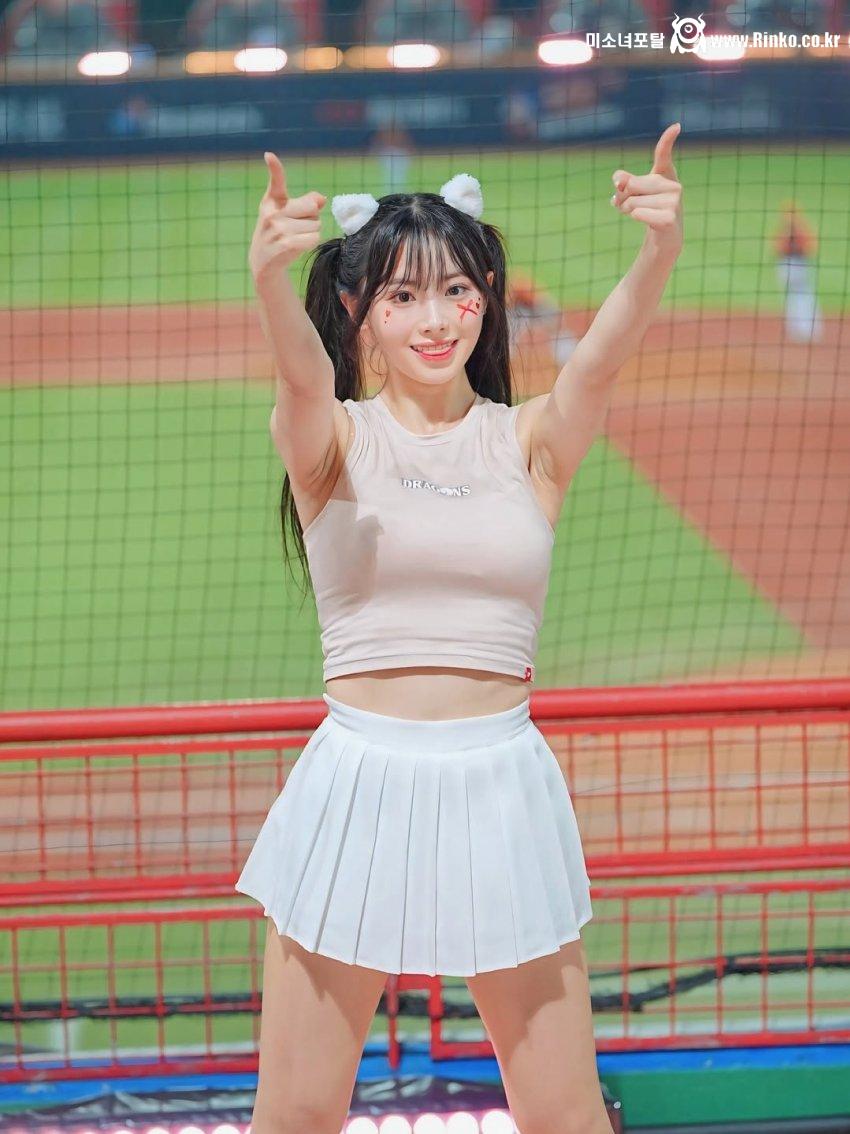 치어리더 김나연_117472_2.jpg