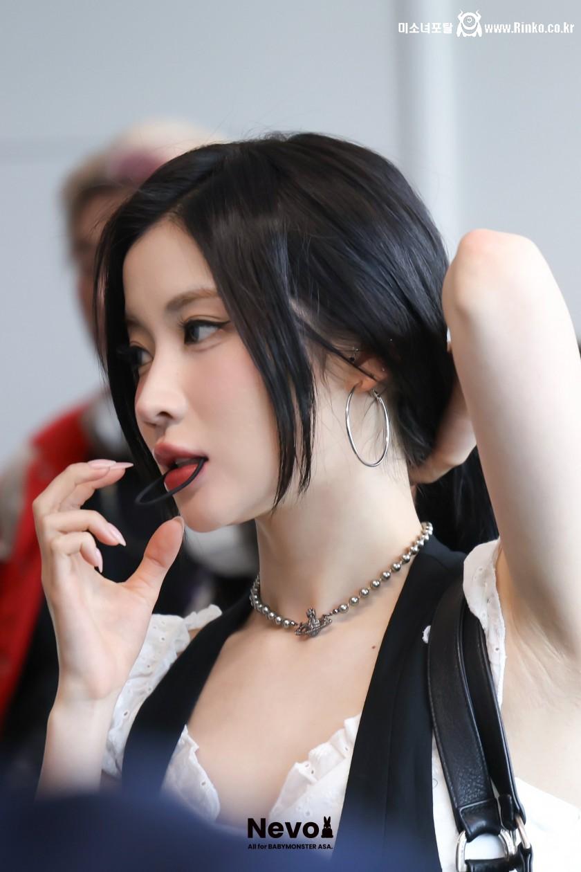 베이비몬스터 아사 은근슬겨_117481_2.jpg