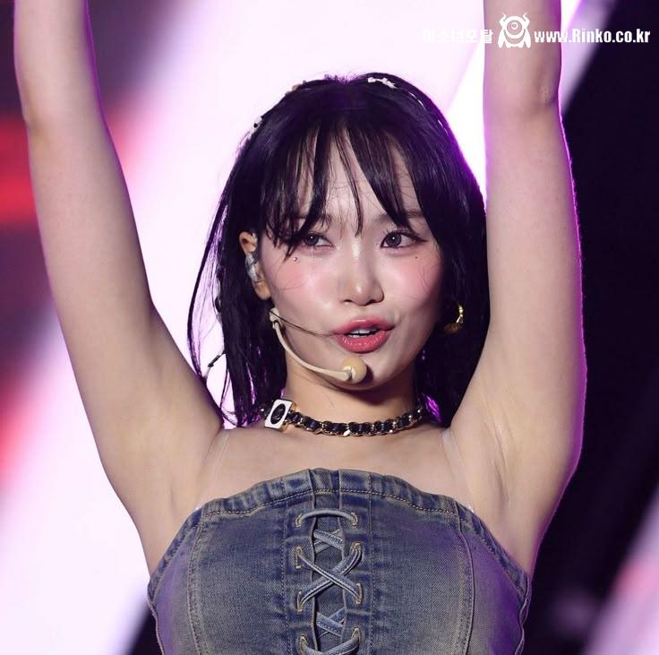 씹덕들 행복사시키는 김채원 겨_117508_24.jpg