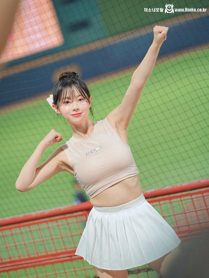 치어리더 김나연_117546_2.jpg