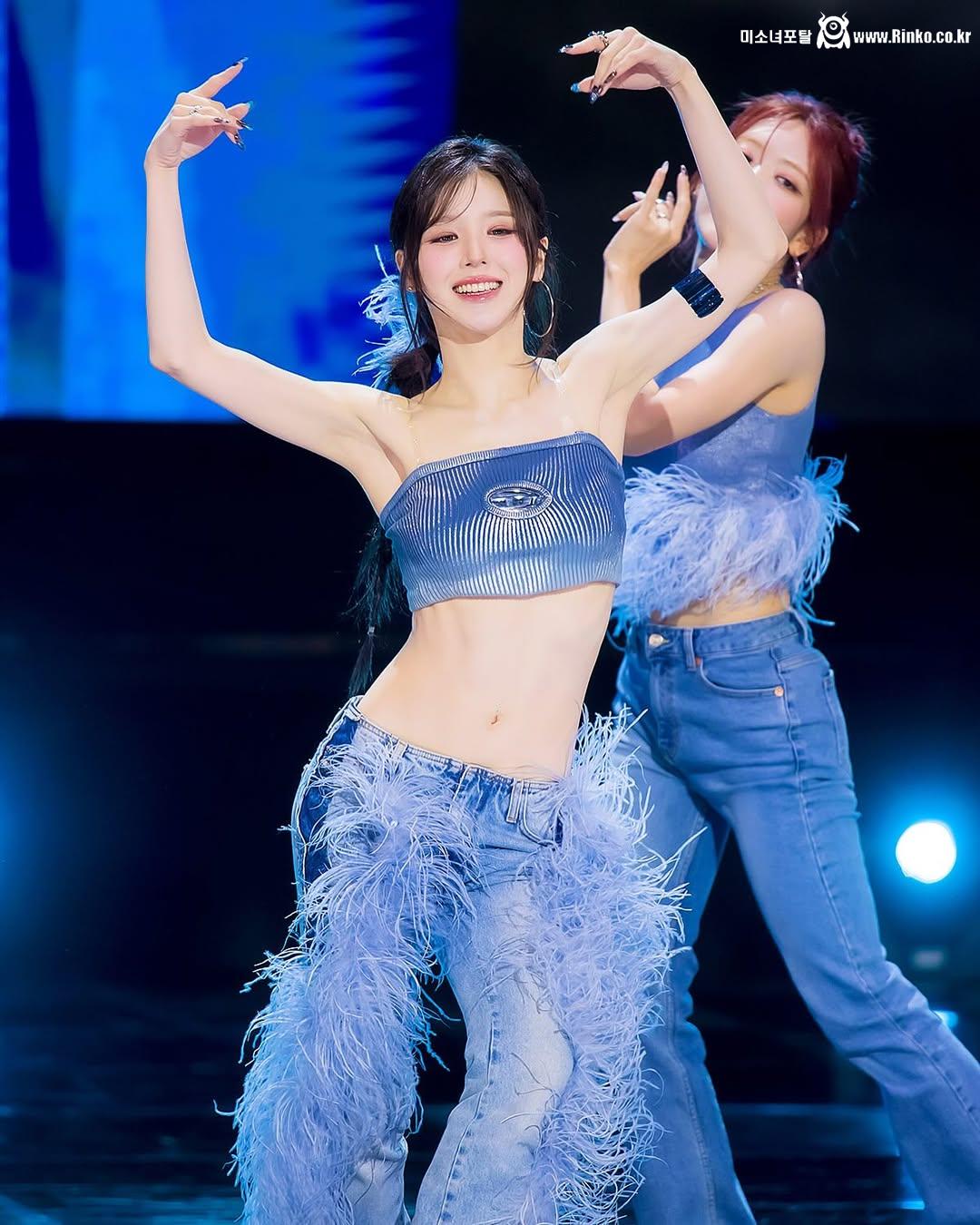 아르테미스 희진_38624_3.jpg