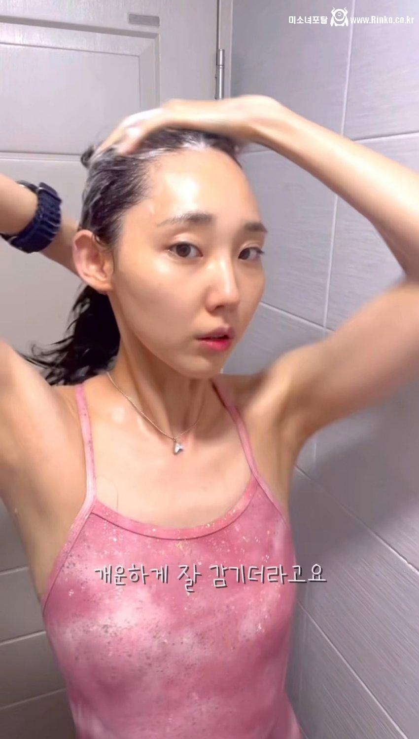수영 인스타녀_117684_6.jpg