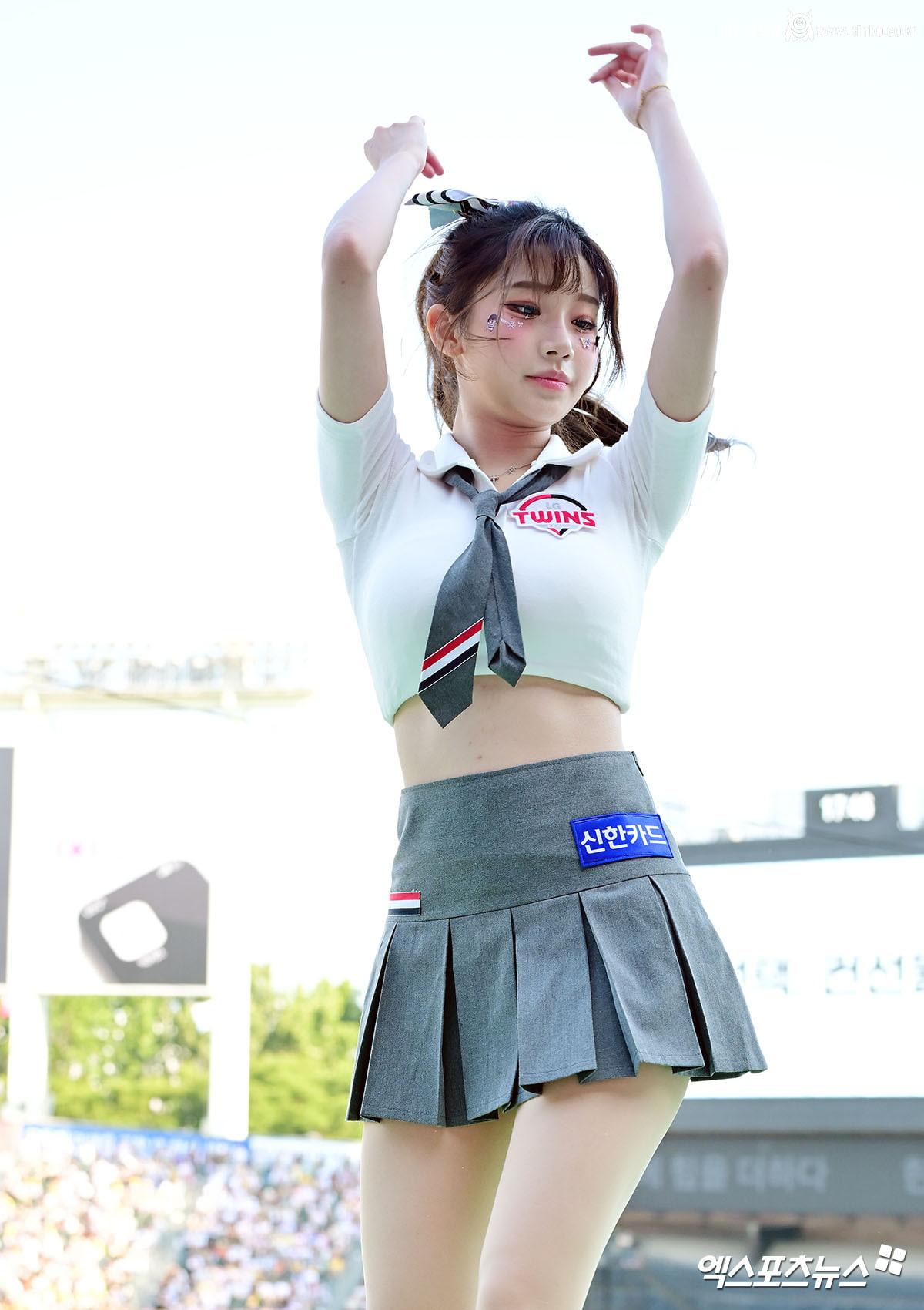 이주은 착의겨_117722_2.jpg