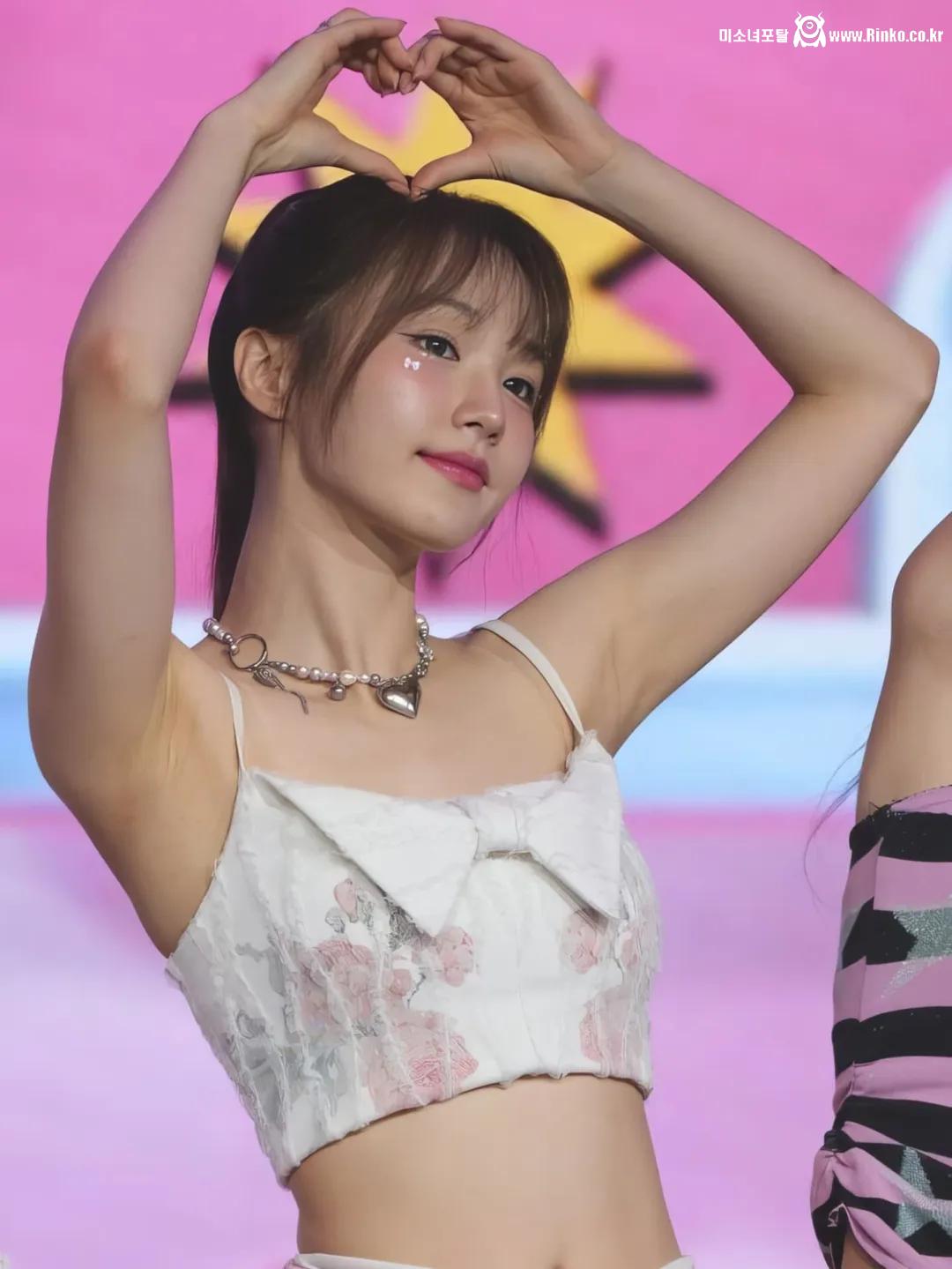 우아 나나 한장_117738_1.webp.jpg