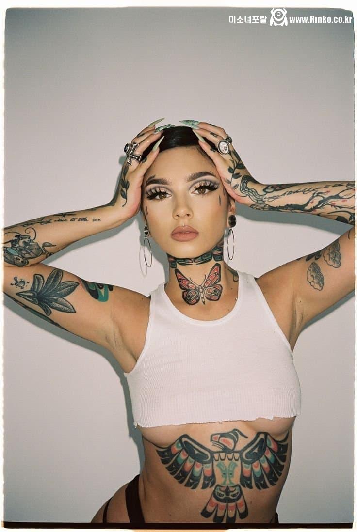 문신녀특_117724_2.jpg
