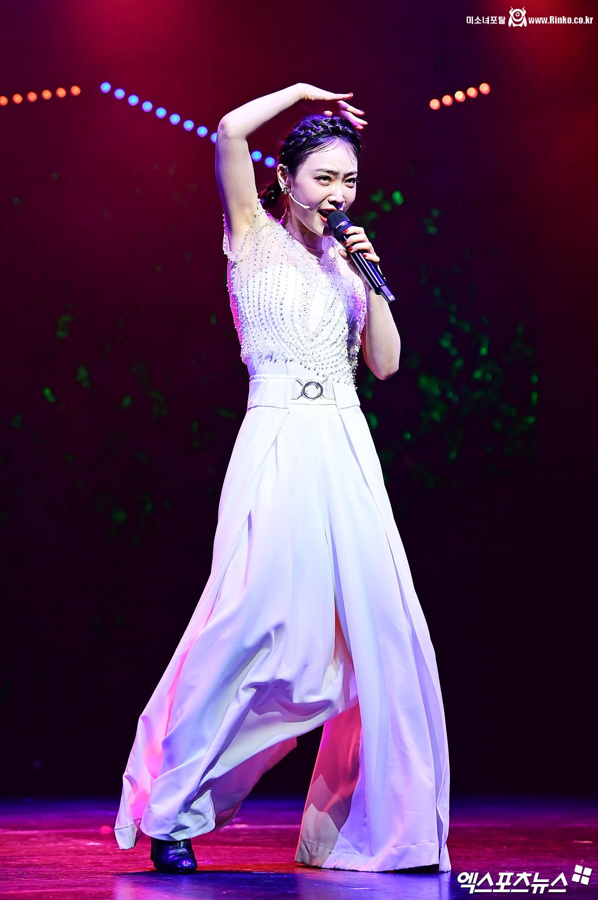 김히어라 시스루겨_117873_3.jpg