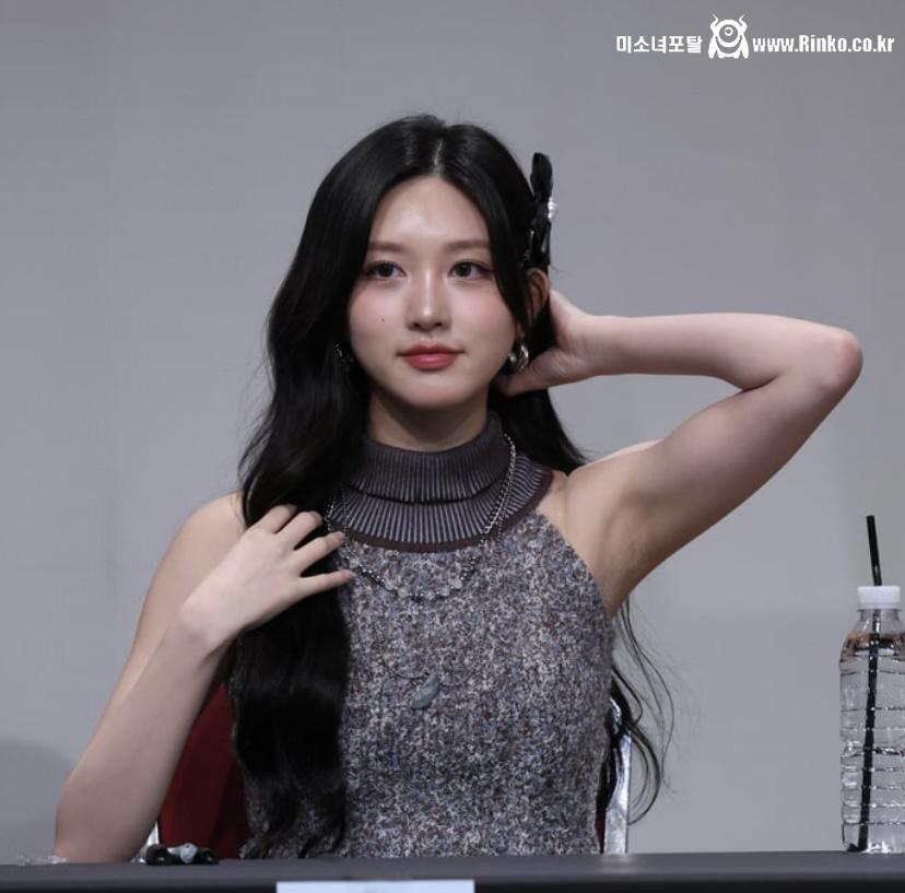 250215 아이브 가을 확대_117879_5.jpeg