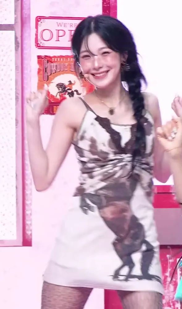 꿀 깅 이_117886_1.webp