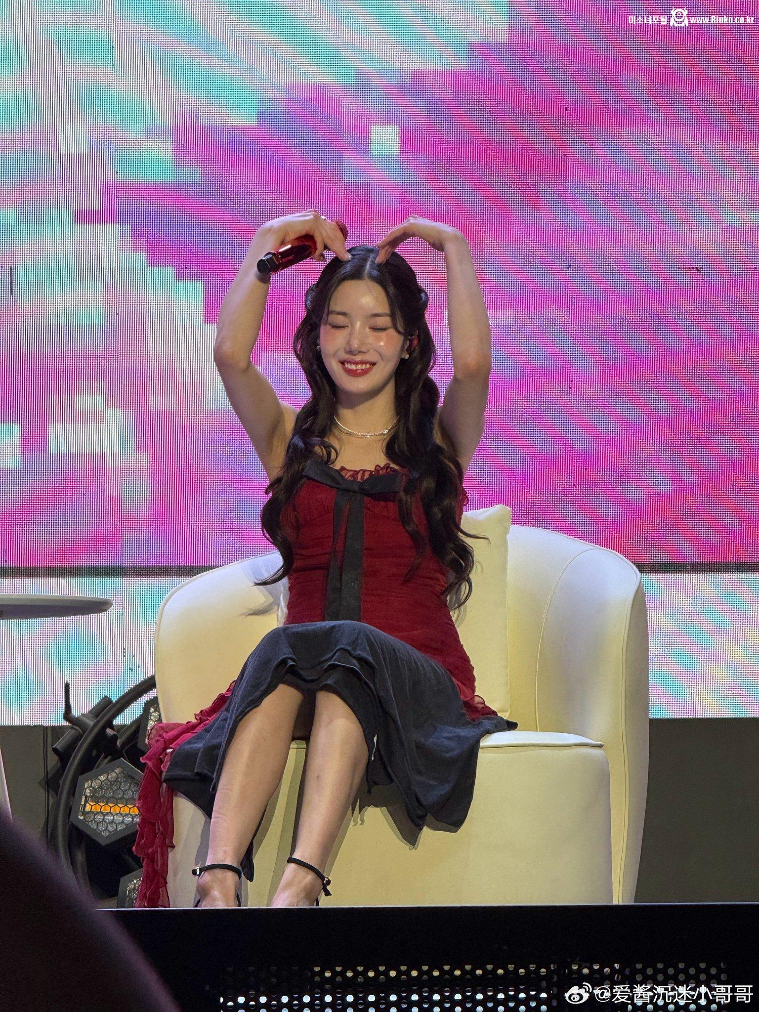 250628 권은비_117971_2.jpg