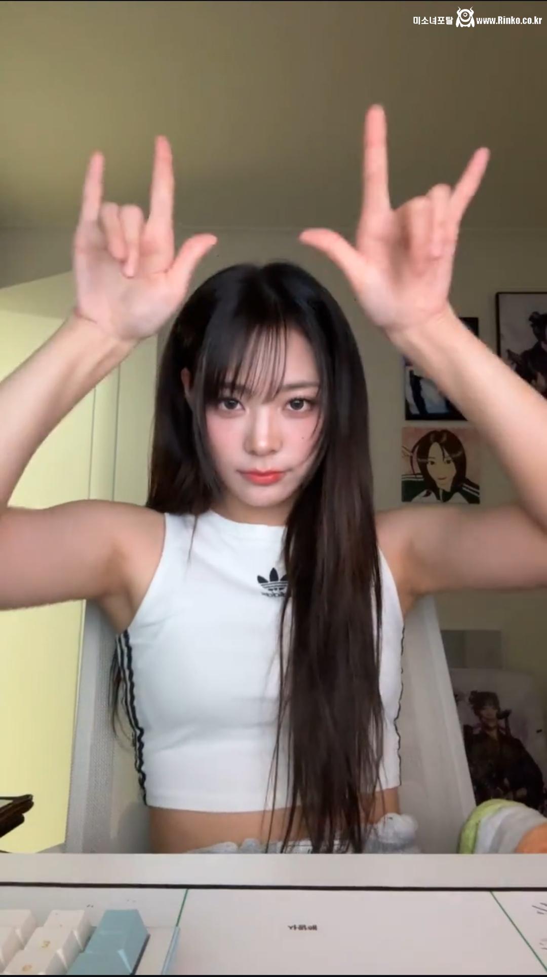 qwer 이시연_117998_2.jpg