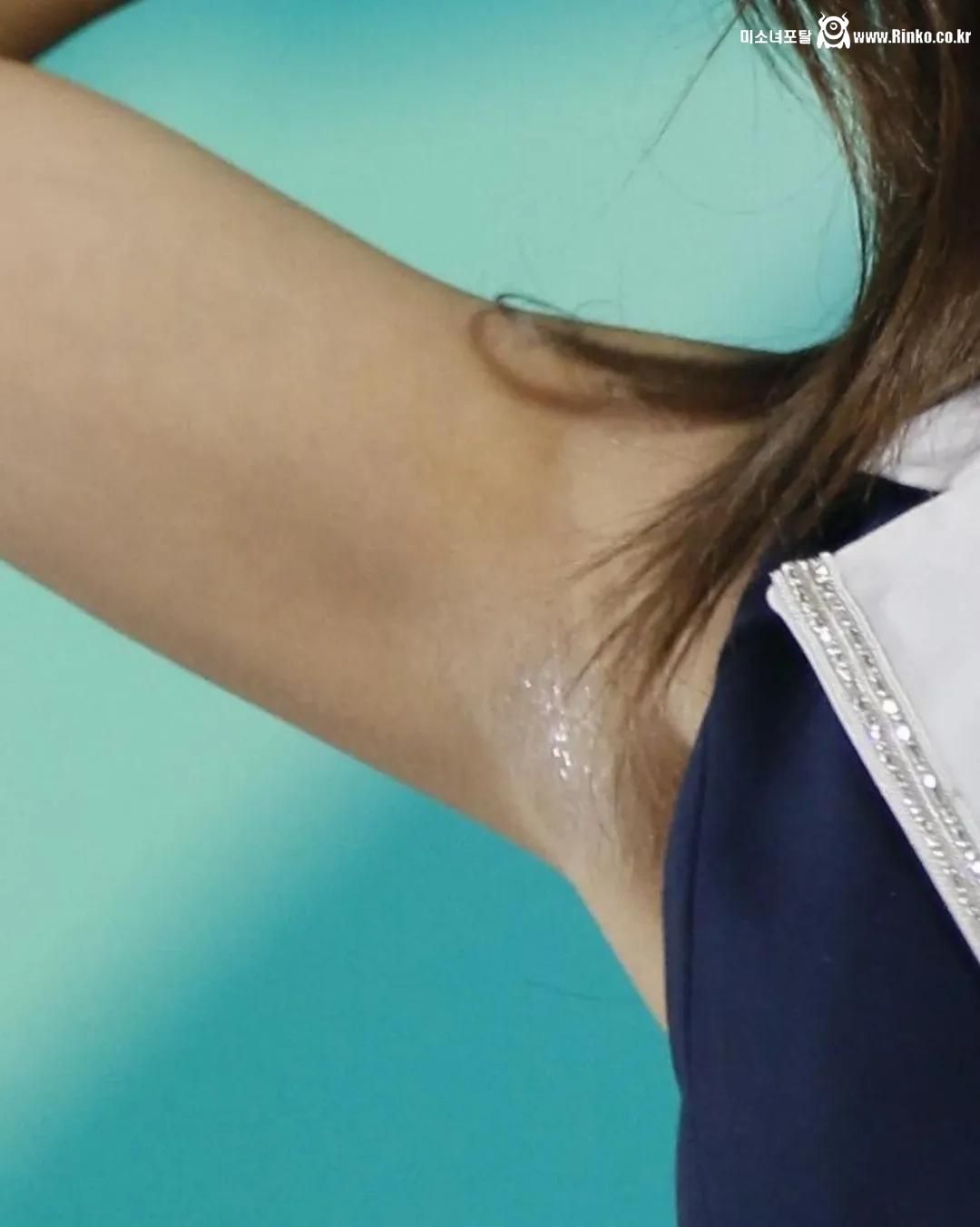 우주소녀 여름 확대 겨드랑이_118042_4.jpg