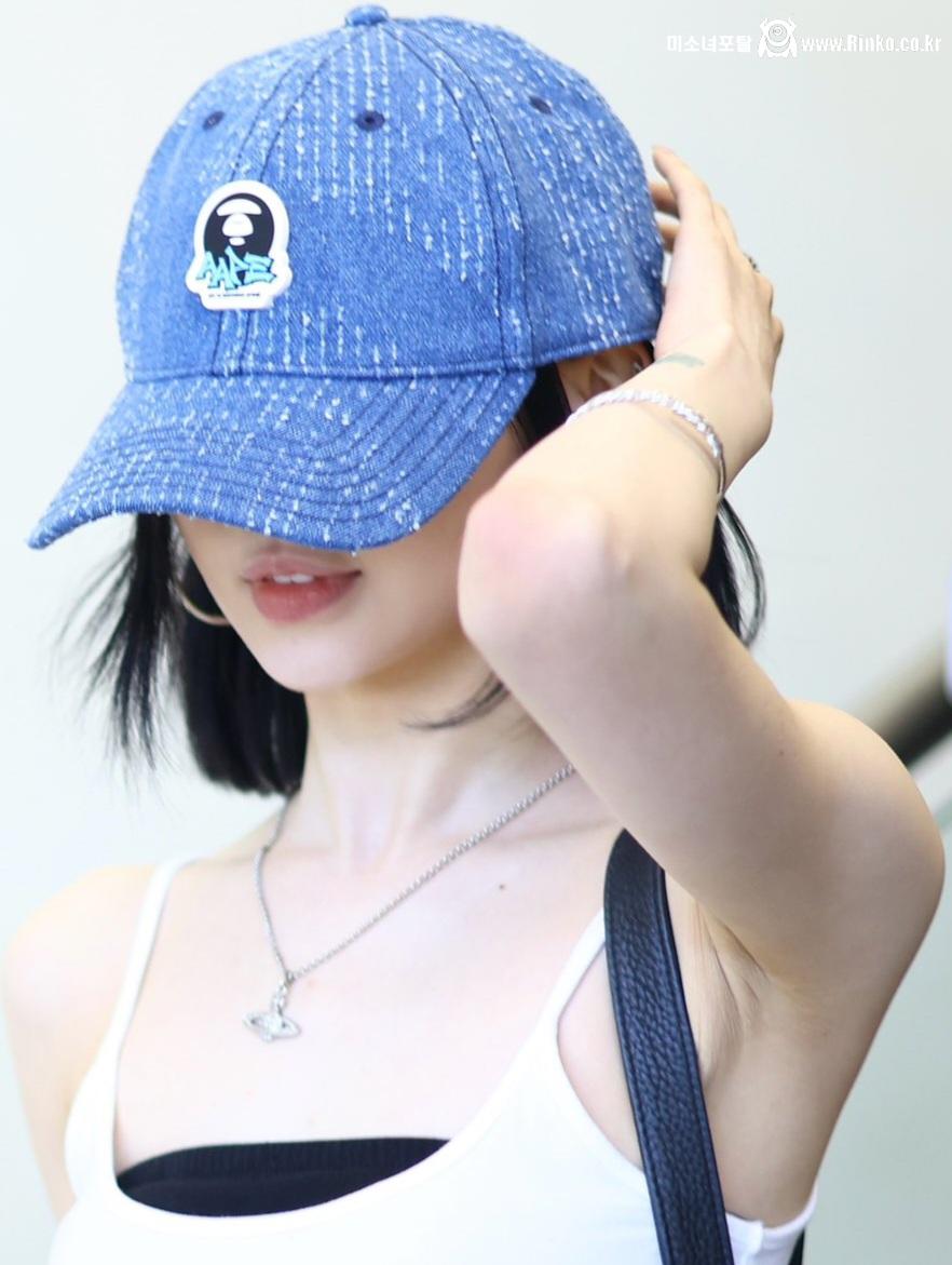 베이비몬스터 아사 3단 확대 겨드랑이_118097_2.jpg