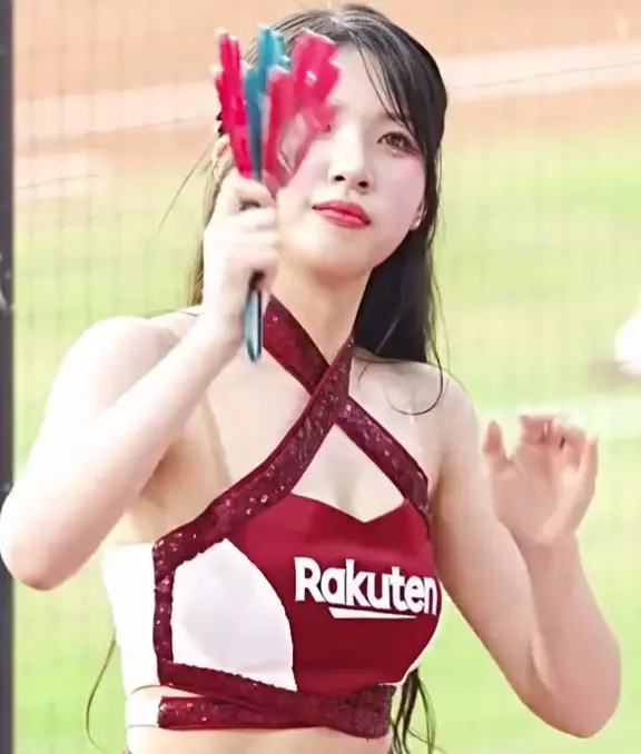 치어리더 염세빈 겨드랑이_118114_4.webp