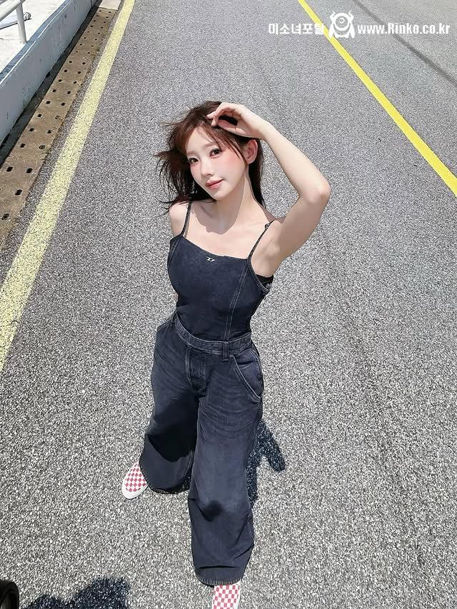 QWER 마젠타_118203_2.jpg