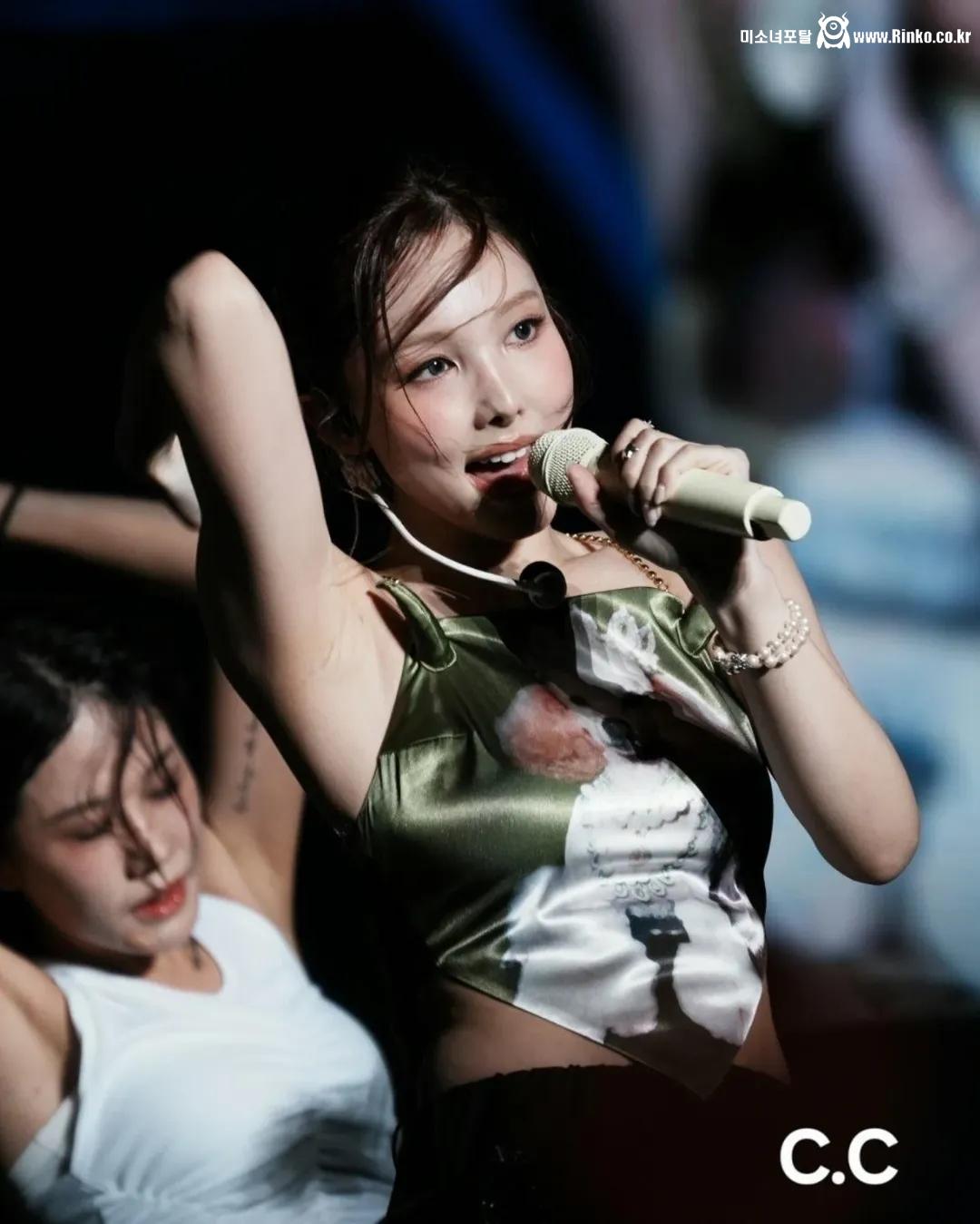 트와이스 나연 겨드랑이_118279_6.jpg