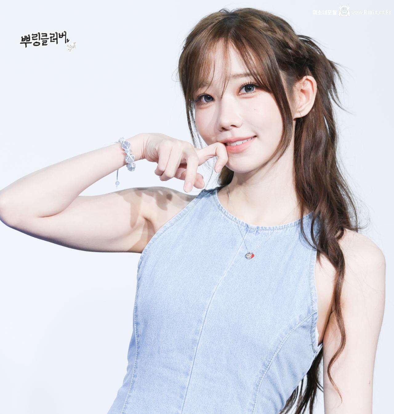 QWER 마젠타_118297_3.jpg