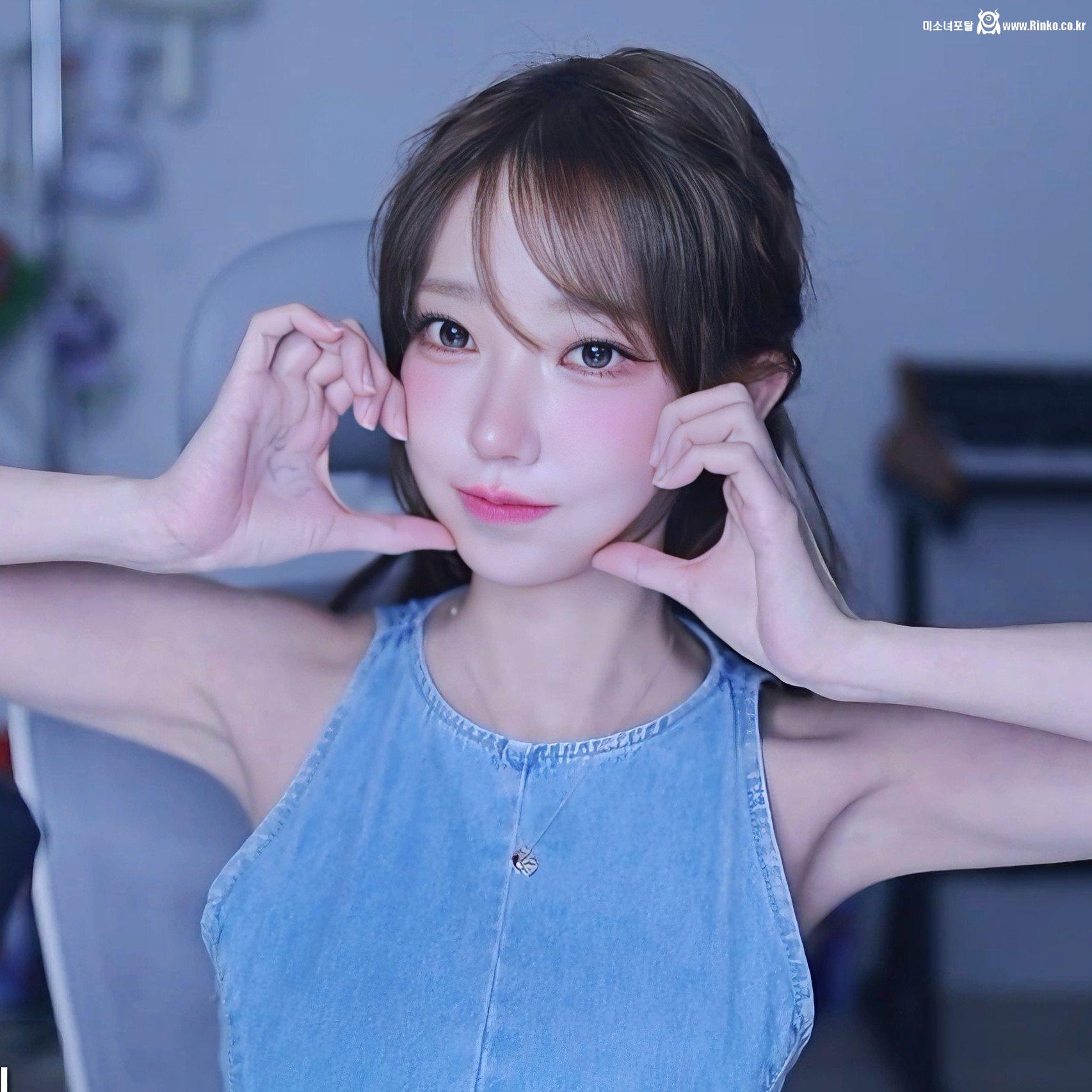 QWER 마젠타_118285_5.jpg