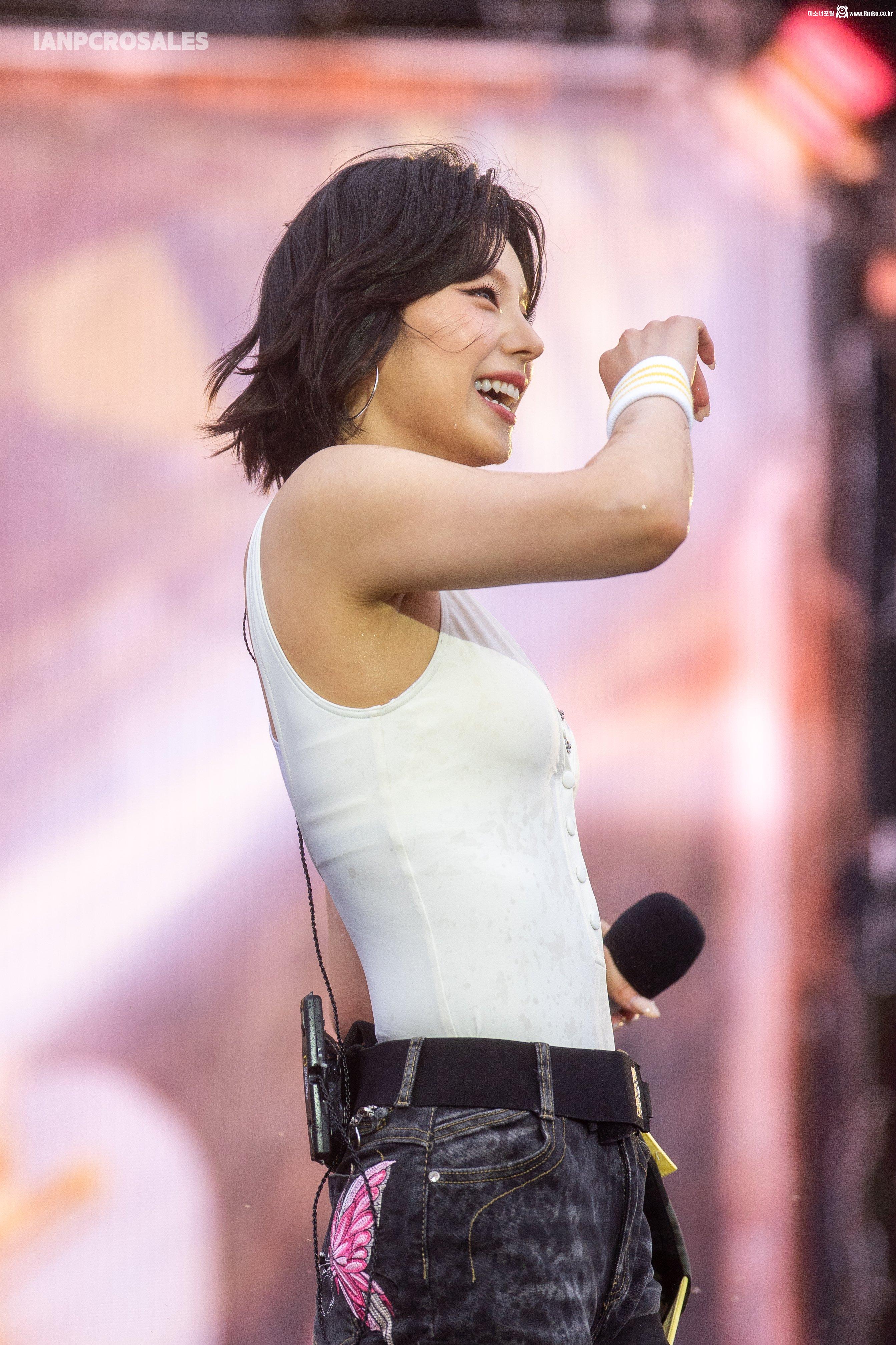 예지 젖은 겨드랑이_118319_1.jpg