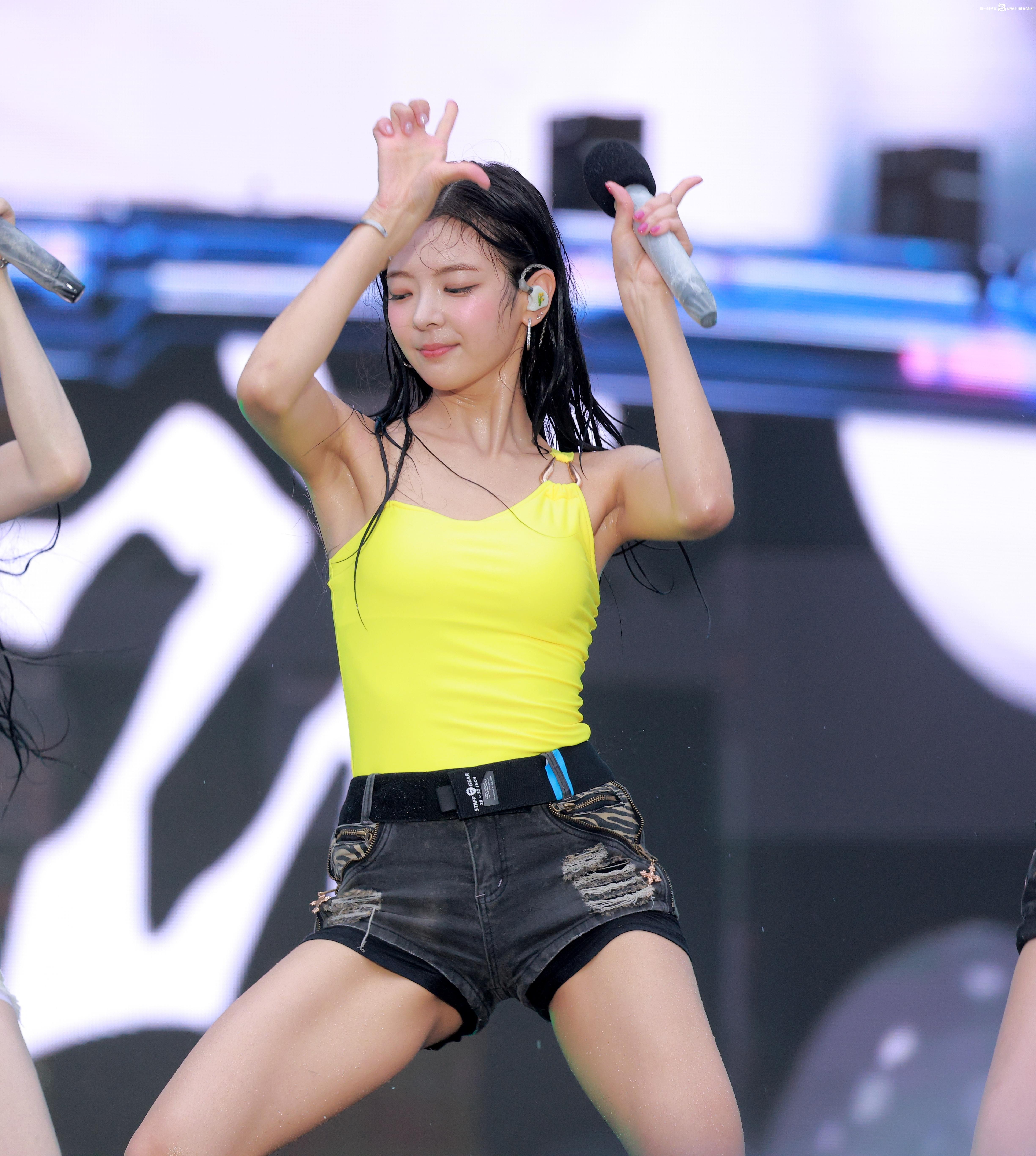 리아 워터밤_118331_1.jpg