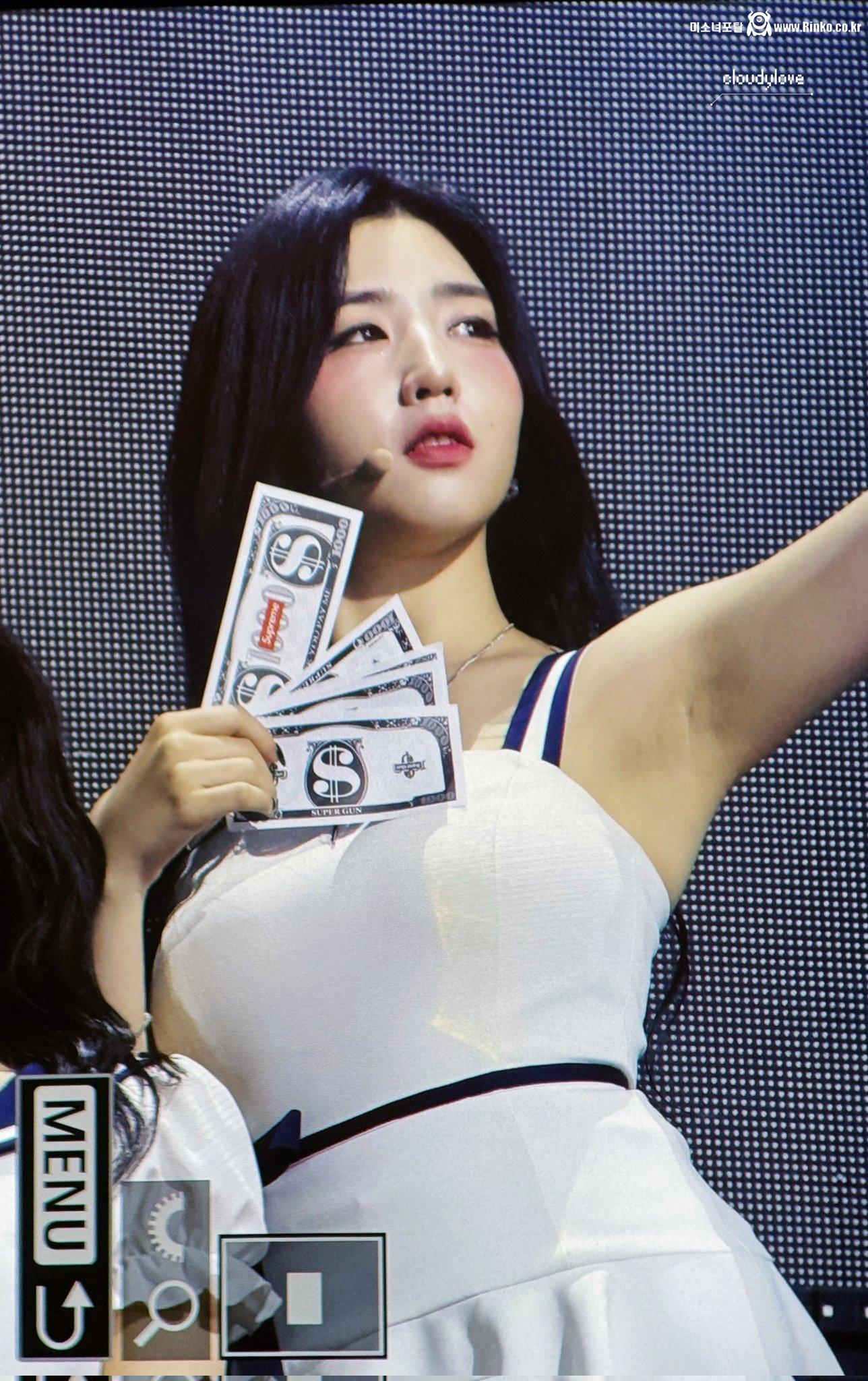 트리플에스 박소현 2장_118649_2.jpg