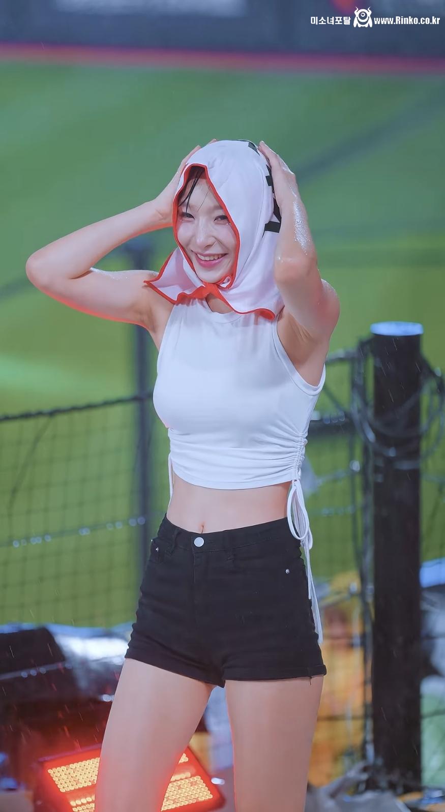 요즘 최애 정희정 치어_118883_4.jpg