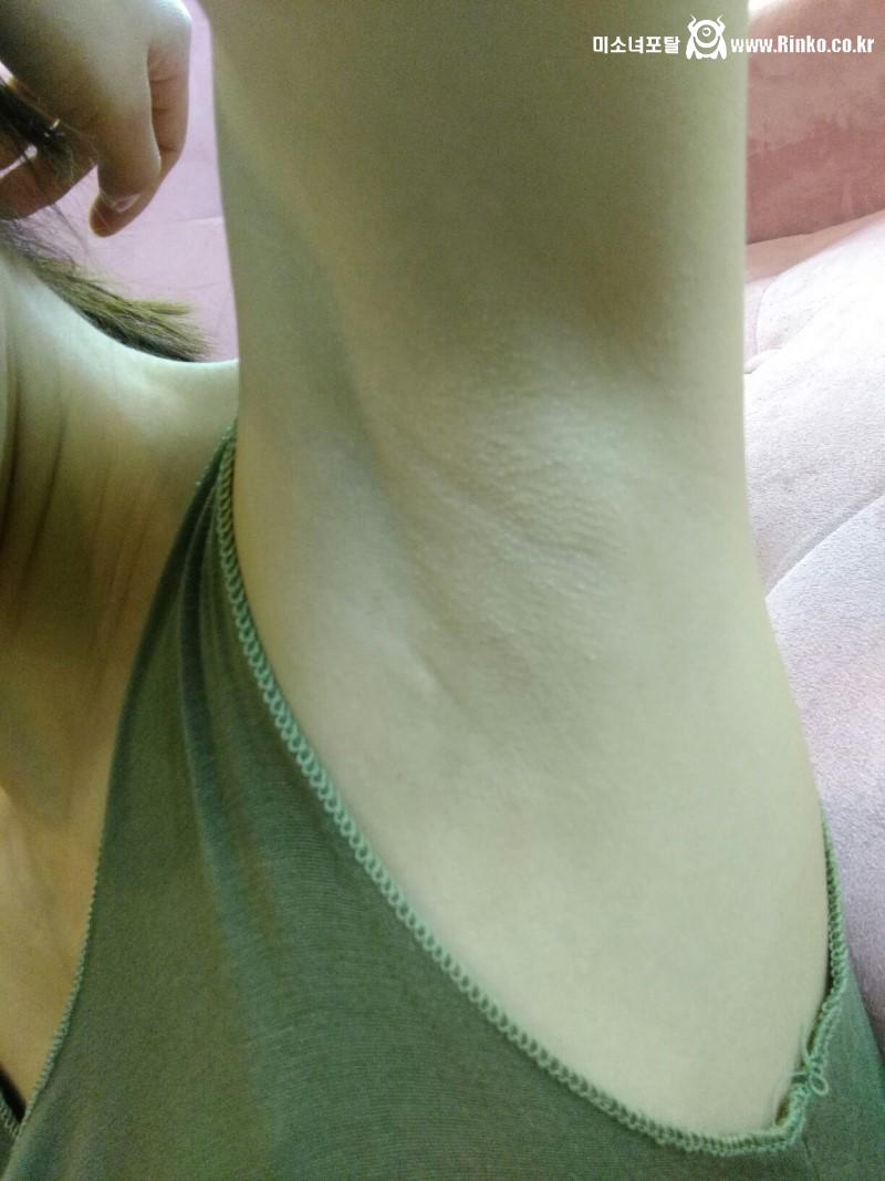 겨드랑이를 왜 좋아하냐 묻는다면_118886_1.jpeg