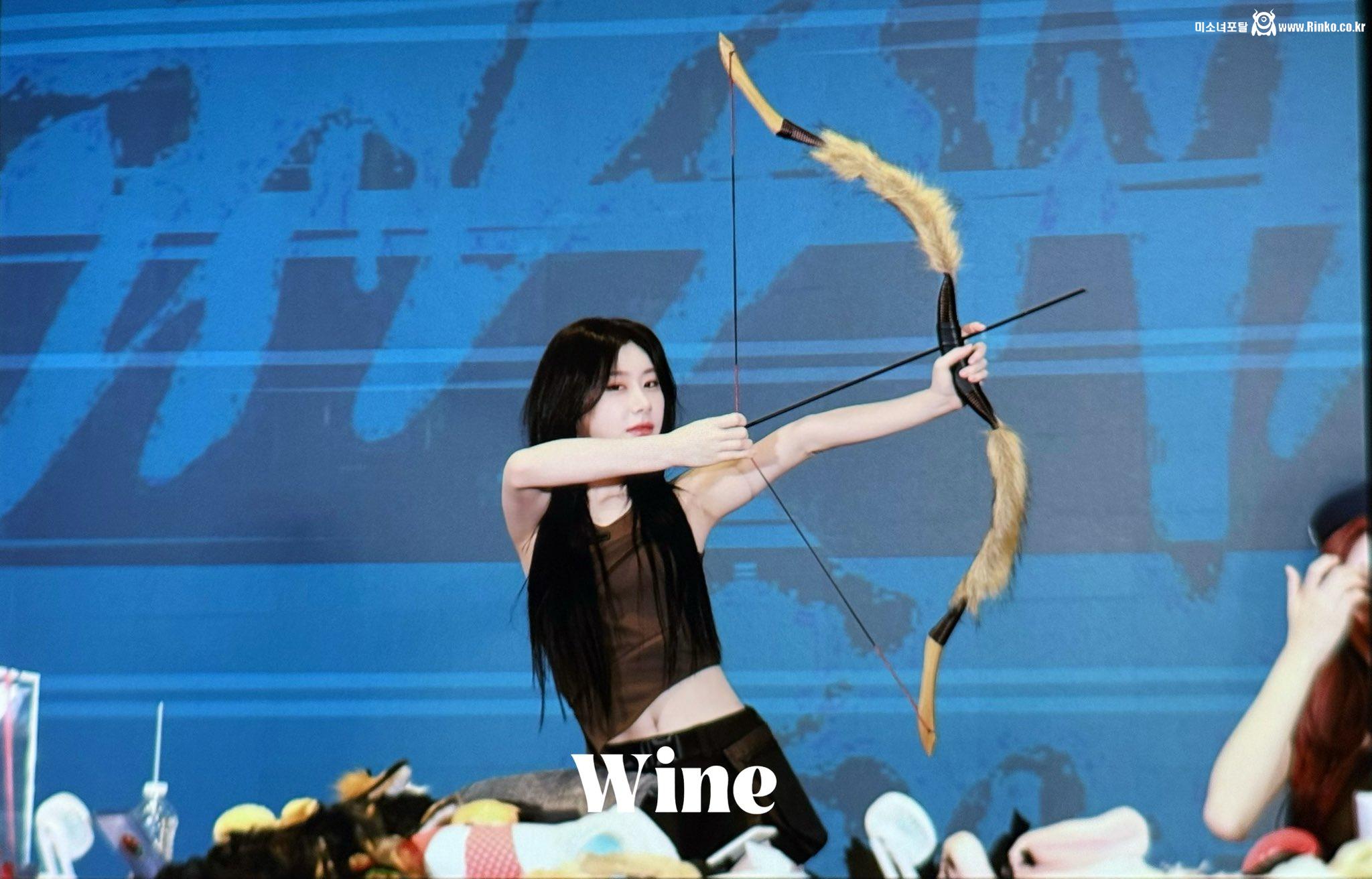 250719 채령 류진_118921_3.jpg