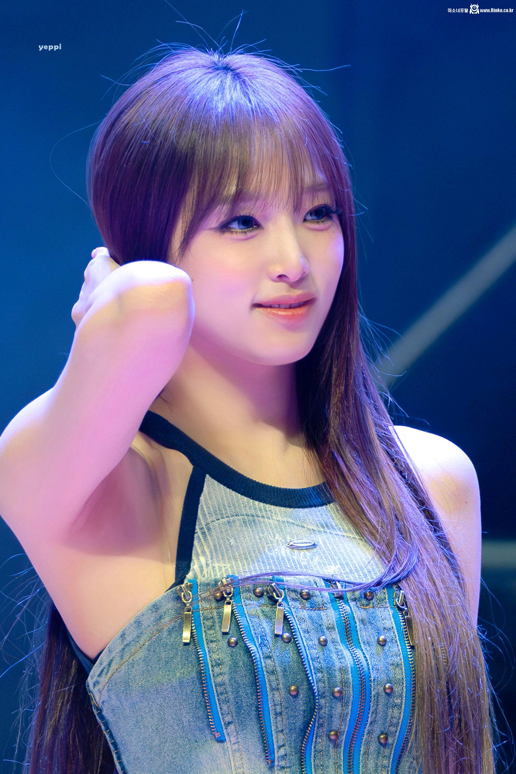 최예나 겨드랑이_119013_3.jpg