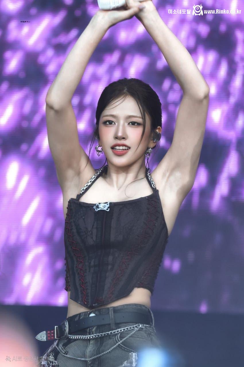 안유진 지우개_119026_1.jpg