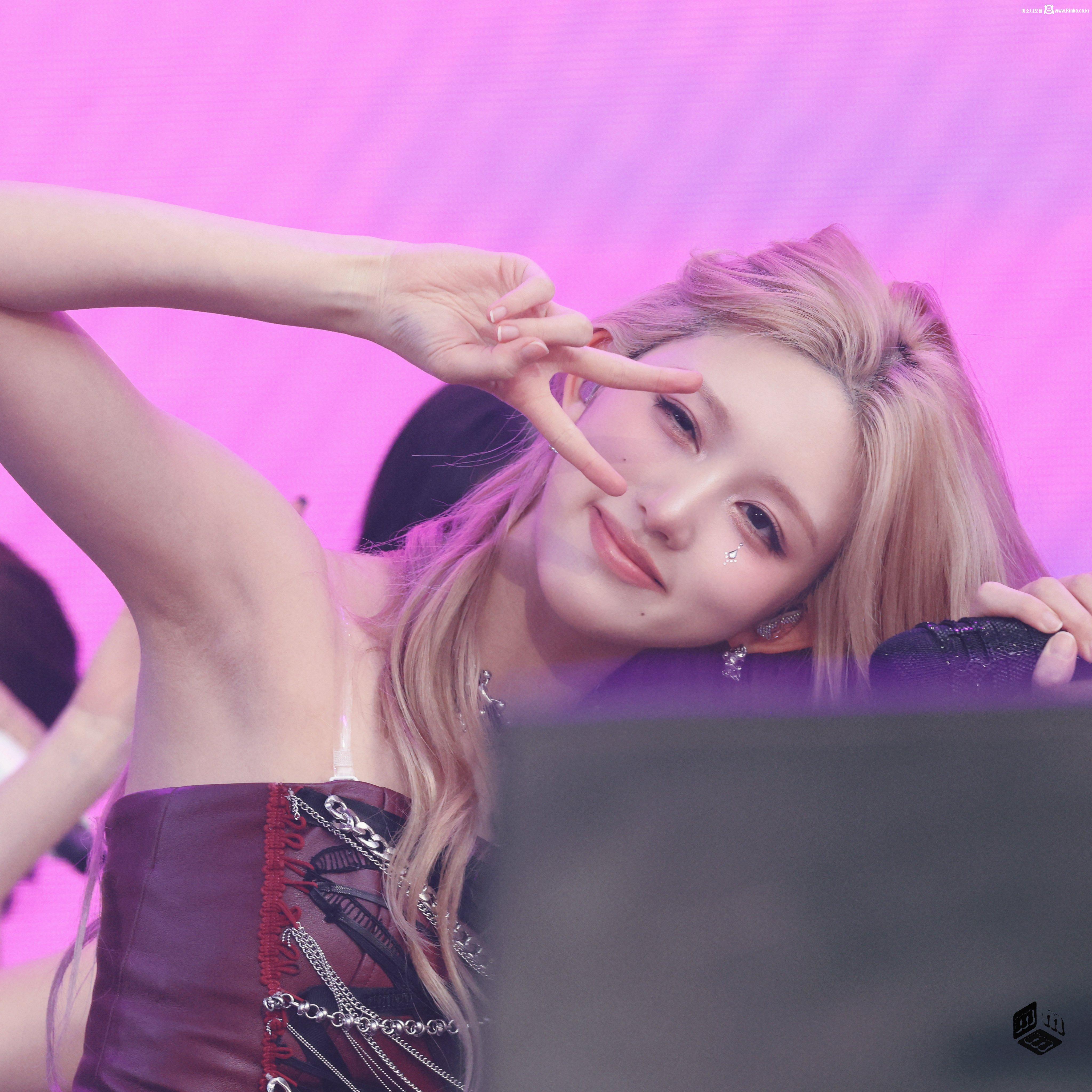 아이브 가을 확대 겨드랑이_119038_3.jpg