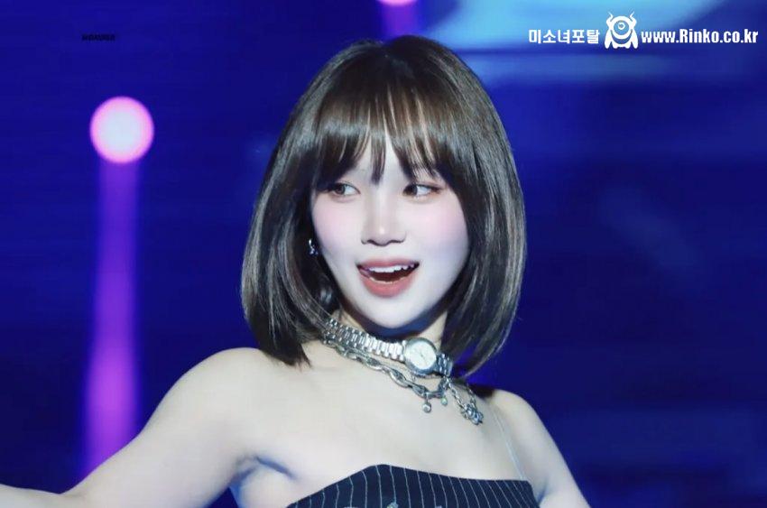 르세라핌 김채원_119021_1.jpeg