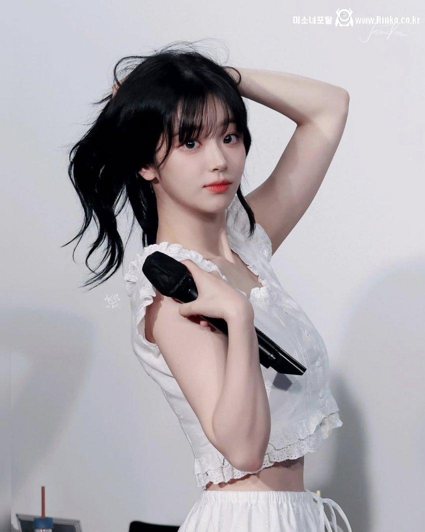 QWER 쵸단_119086_4.jpg