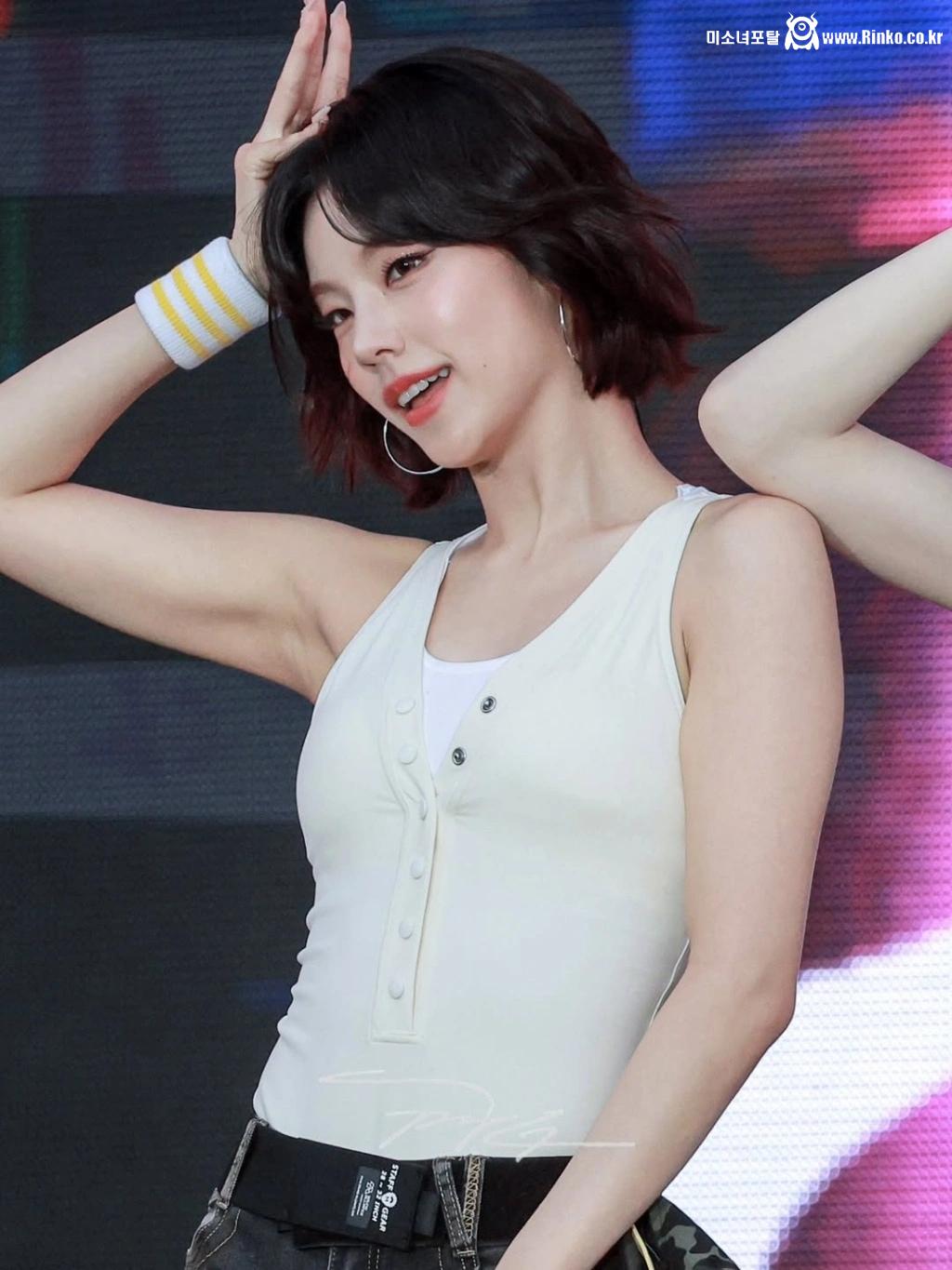 겨황 워터밤 총모음집_119098_1.jpg