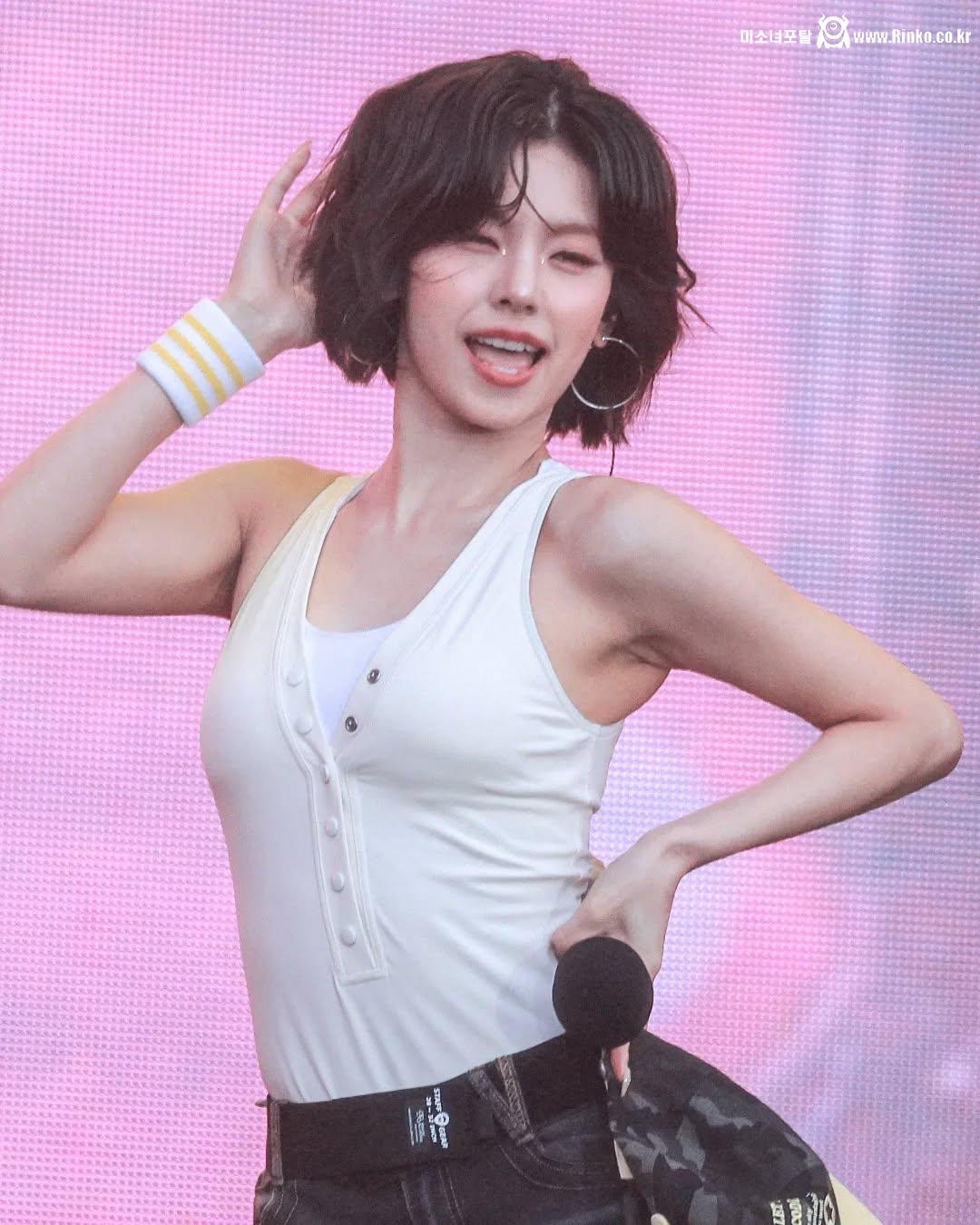 겨황 워터밤 총모음집_119098_13.jpg