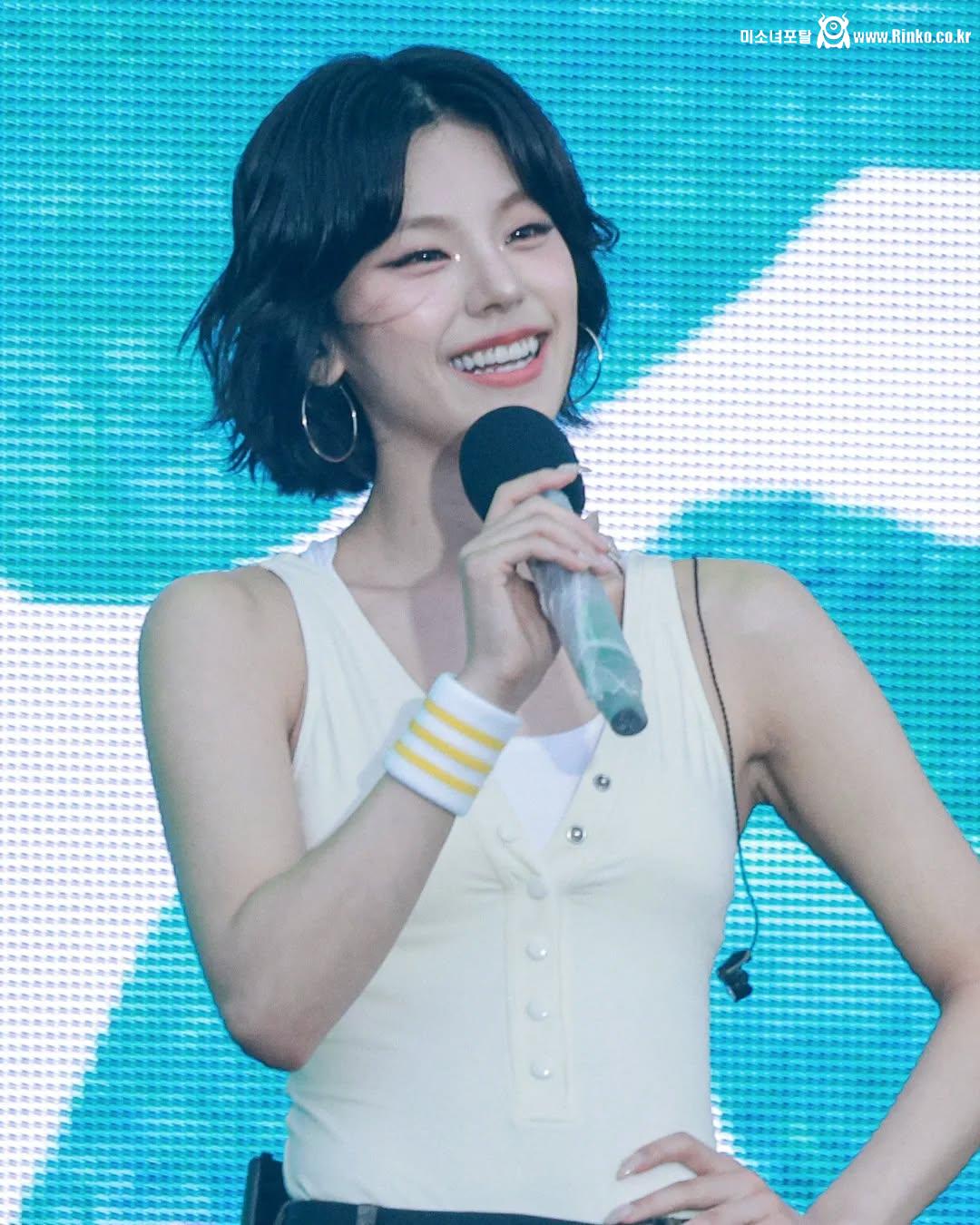 겨황 워터밤 총모음집_119098_15.jpg