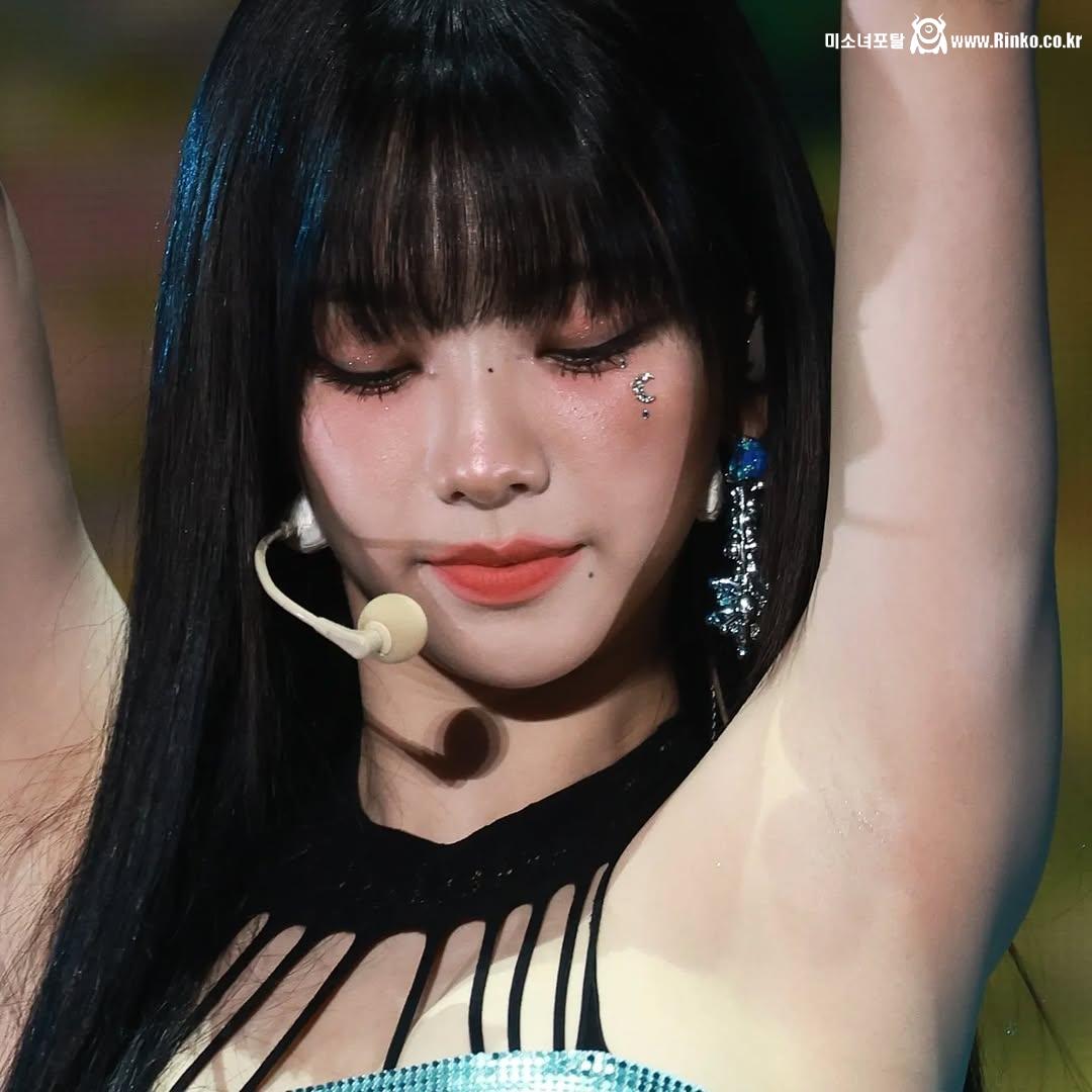 에스파 카리나 겨드랑이_119090_3.jpg