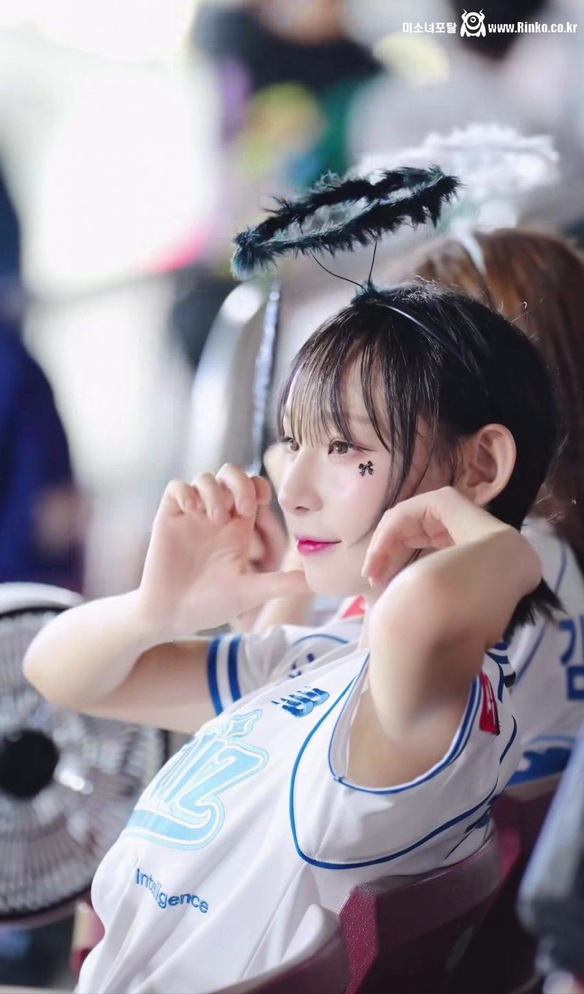 정희정 은근슬겨_119088_1.jpg