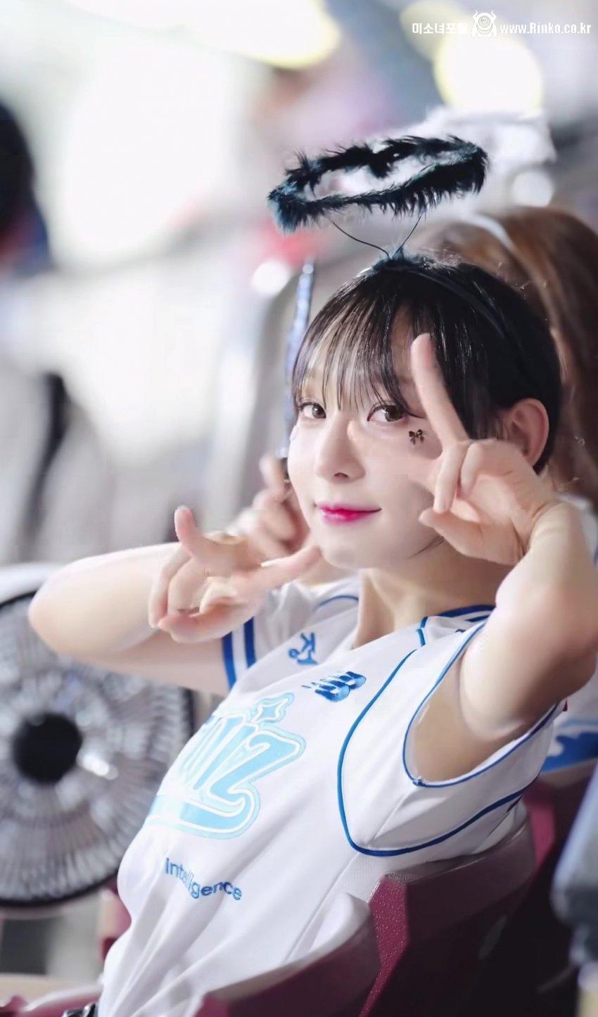 정희정 은근슬겨_119088_2.jpg