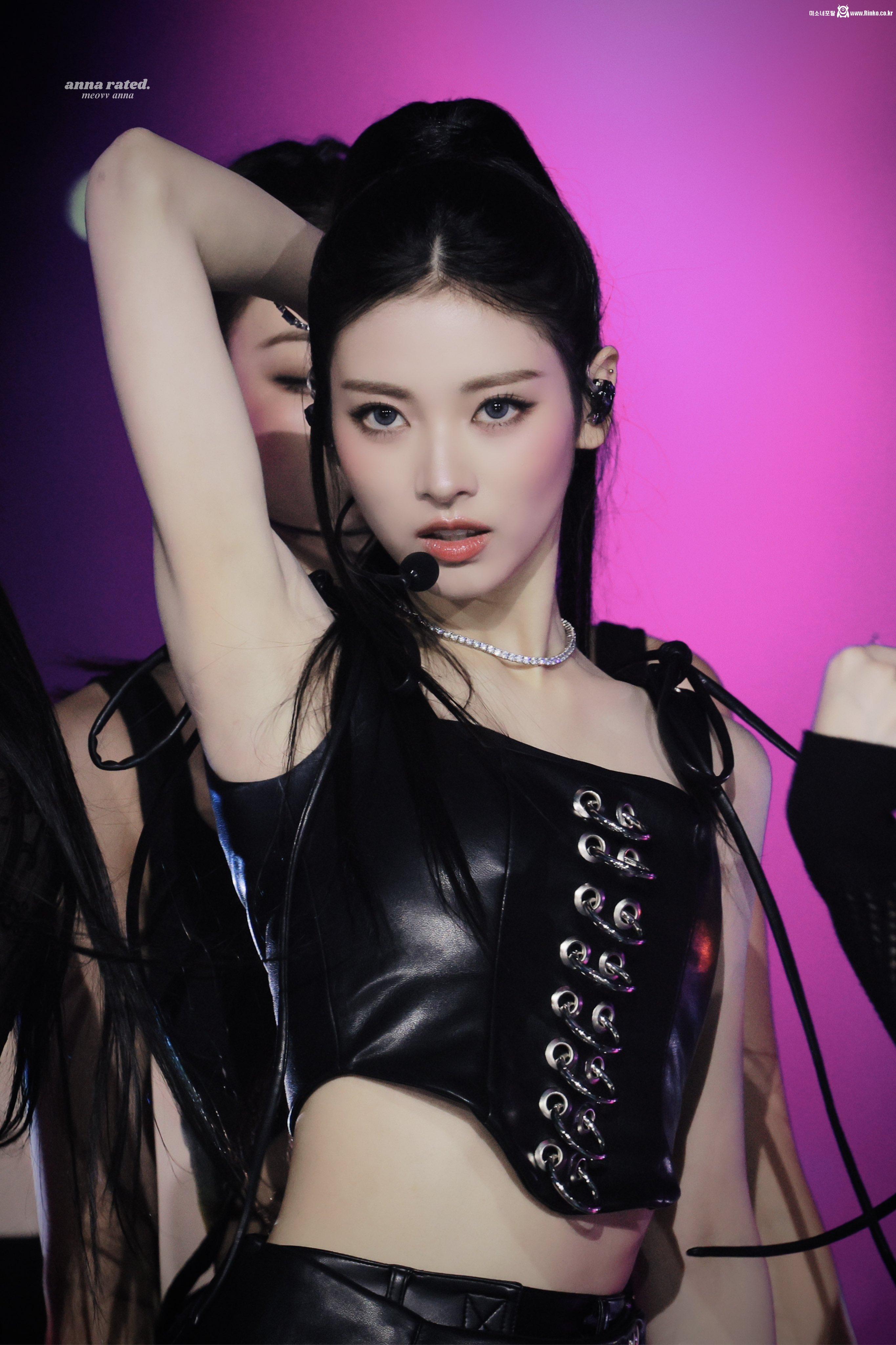 미야오 안나_119248_2.jpg