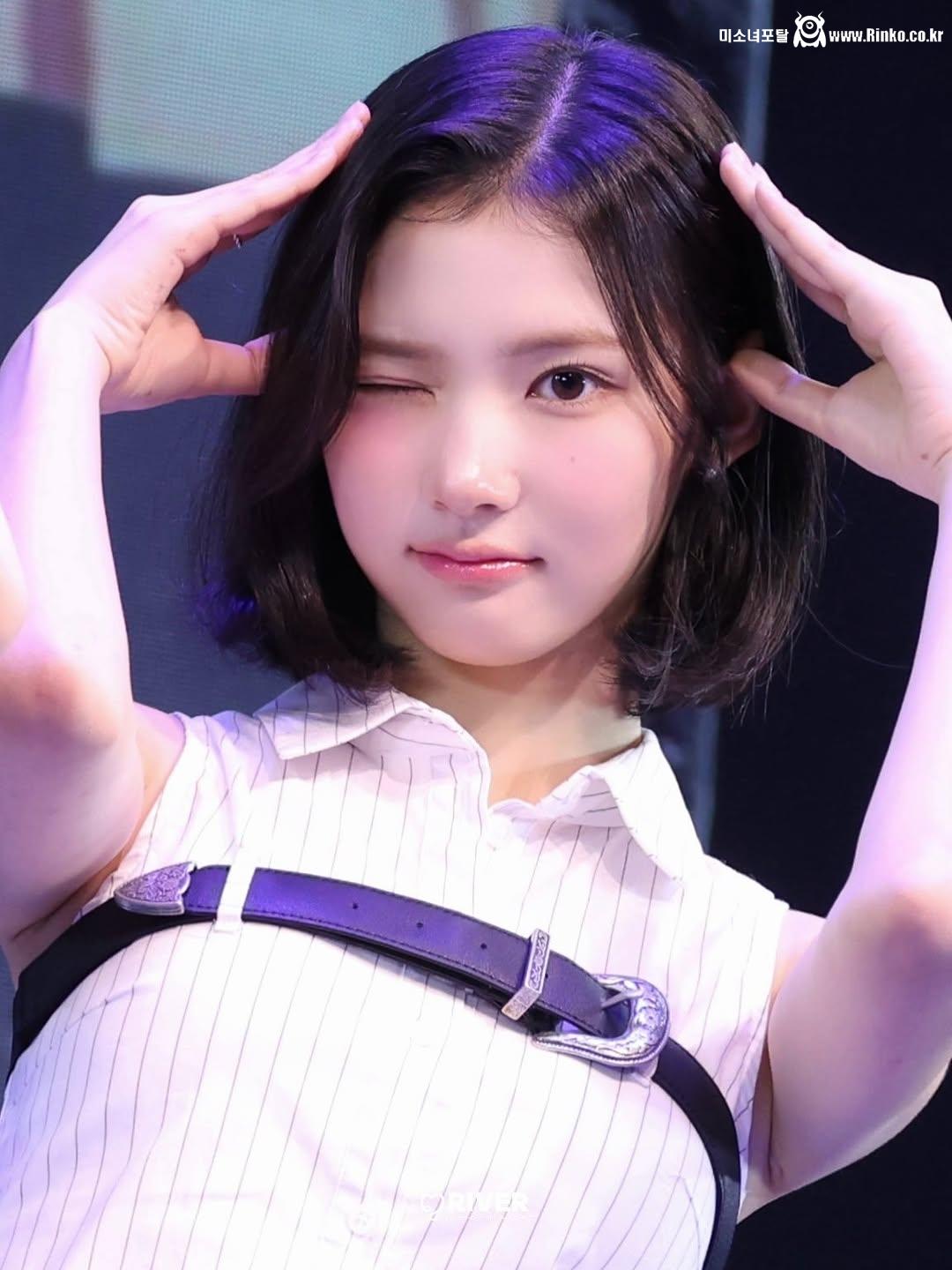 하츠투하츠 지우 겨드랑이_119206_2.jpg