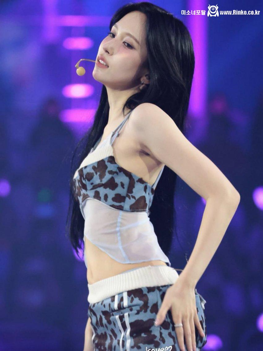 오랜만에 트와이스 미나_119240_2.jpg