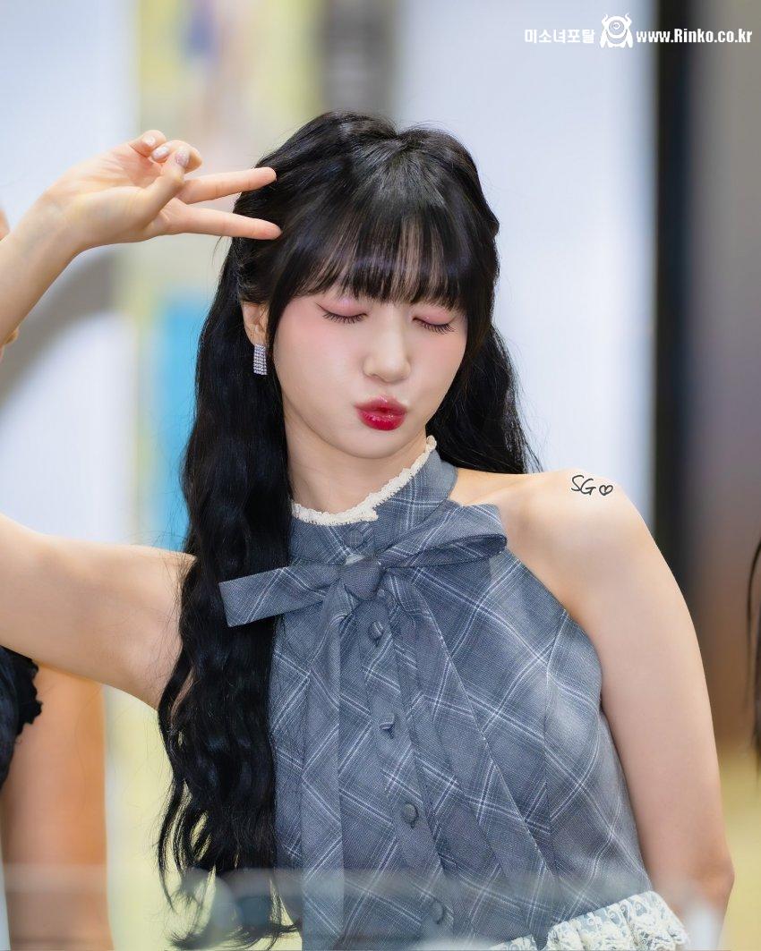 오마이걸 유빈_119315_2.jpg