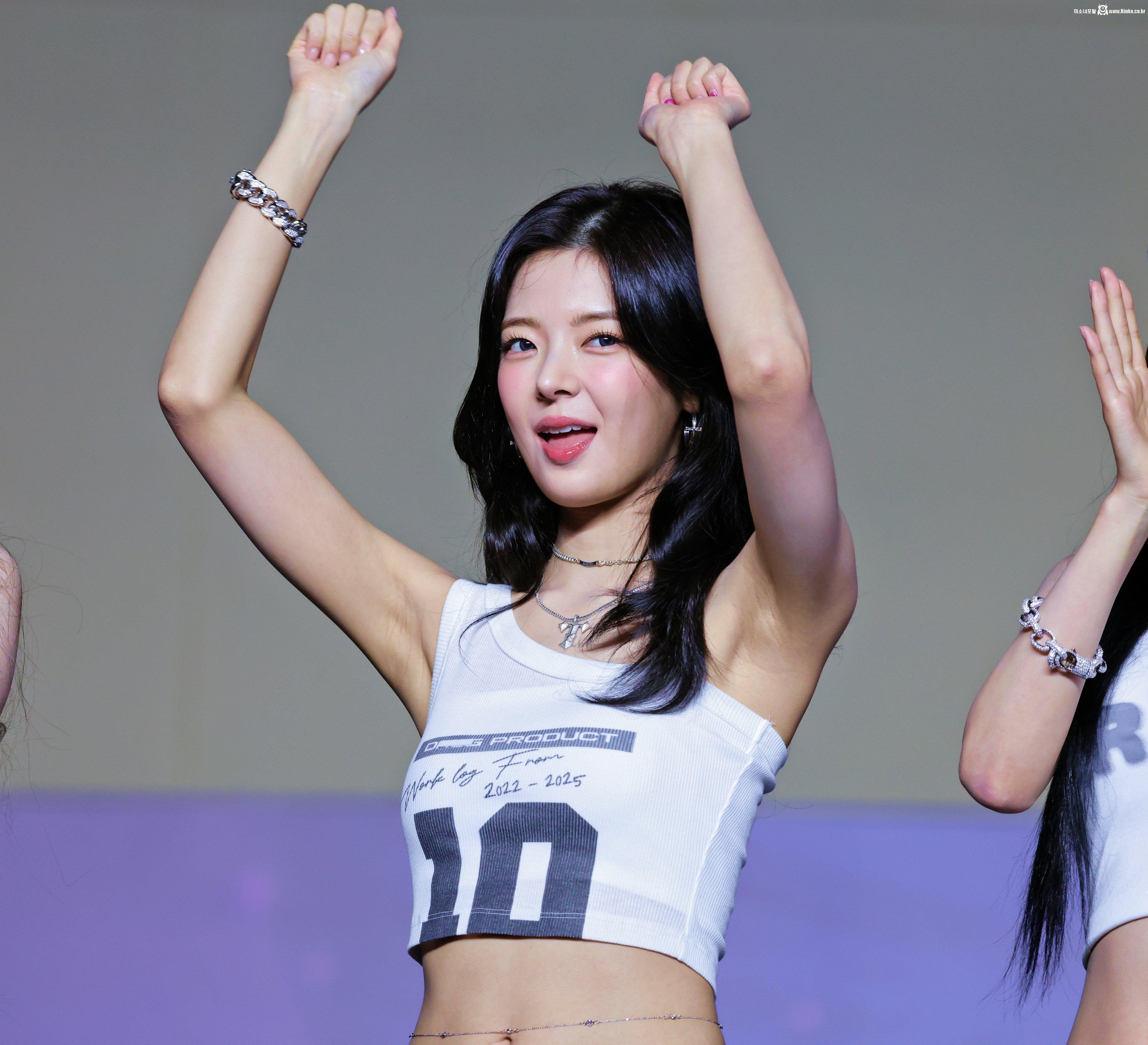 250726 리아_119318_1.jpg