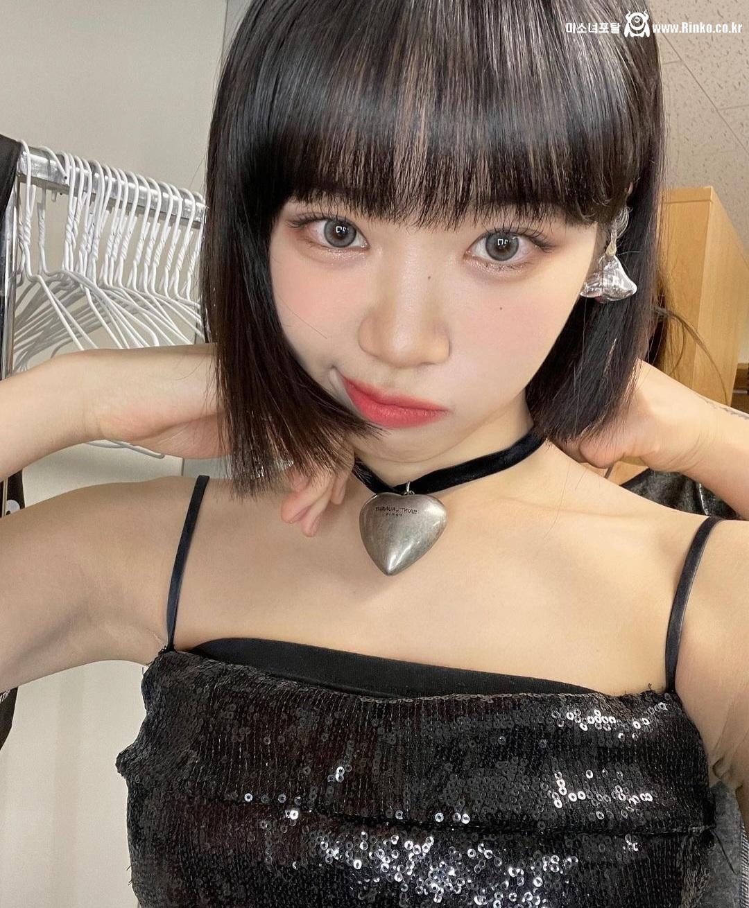 김채원 은밀_119330_1.jpg