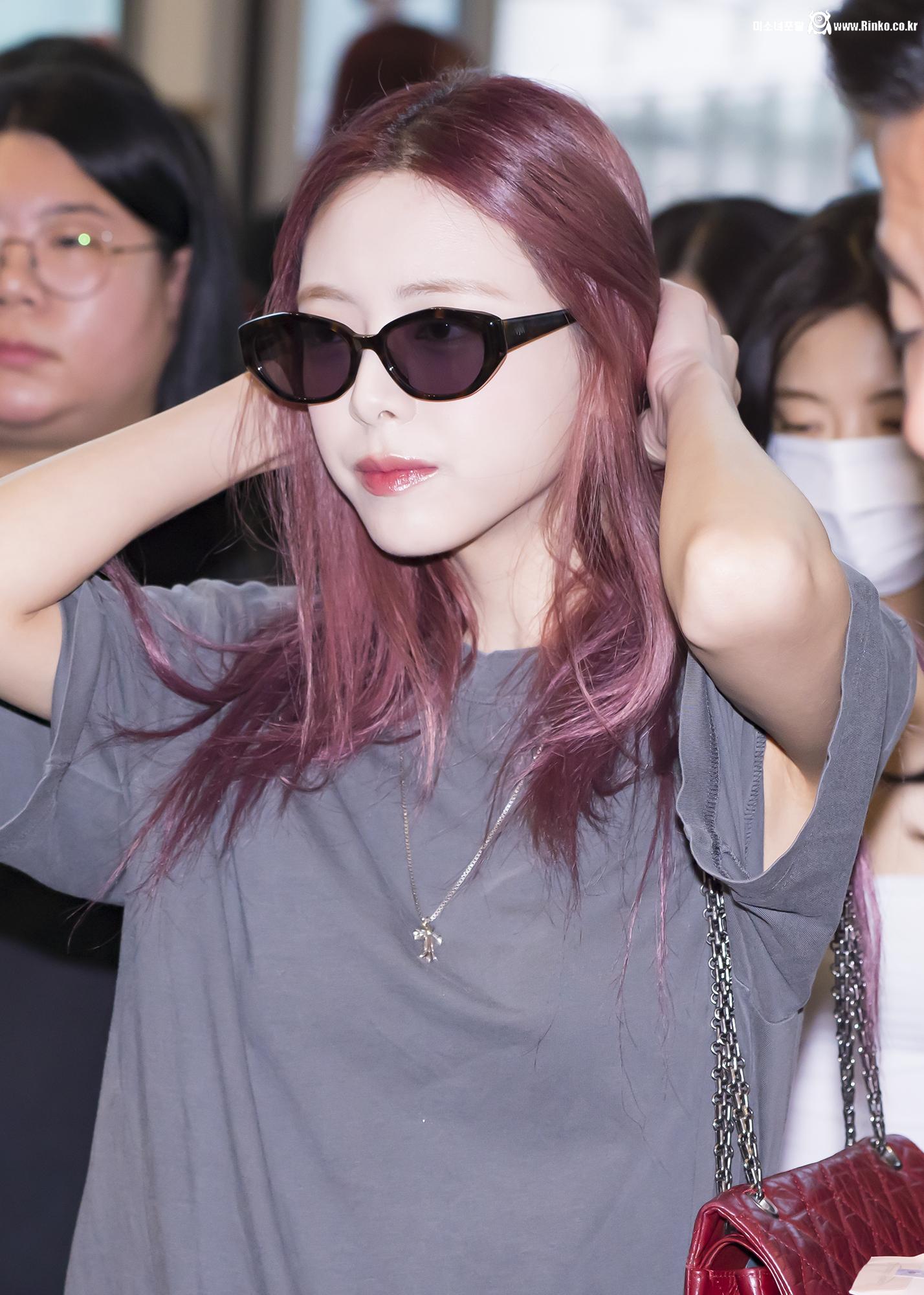 있지 유나 틈새 확대 겨드랑이_119353_2.jpg