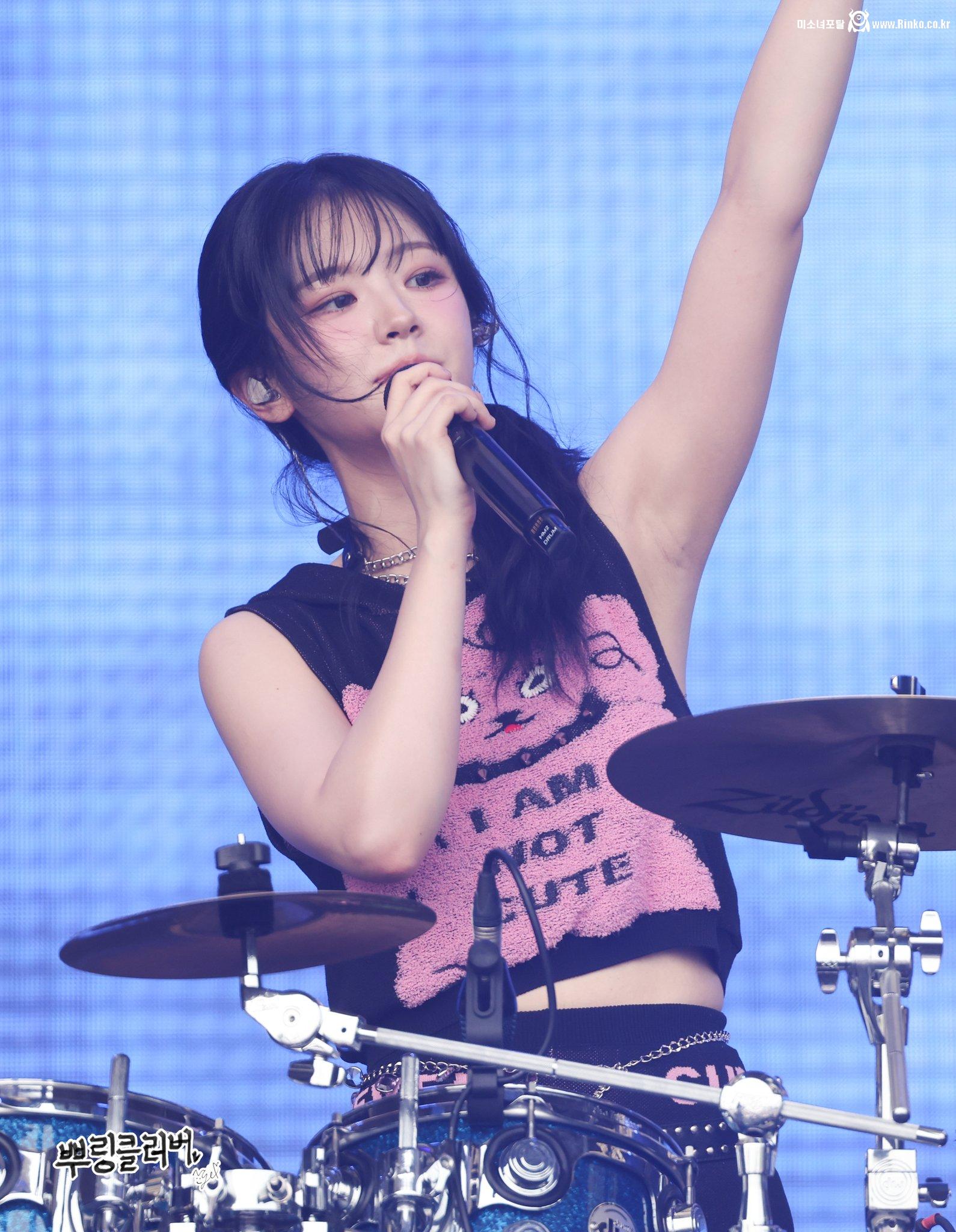 QWER 쵸단_119464_1.jpg