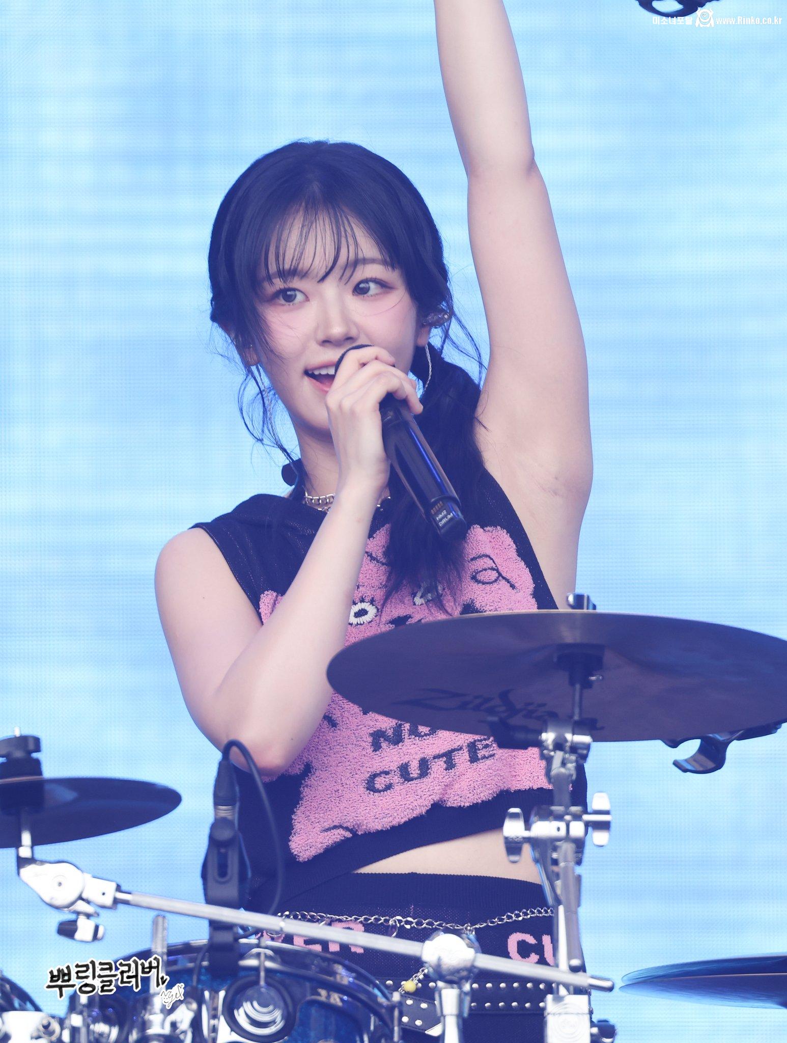 QWER 쵸단_119464_2.jpg