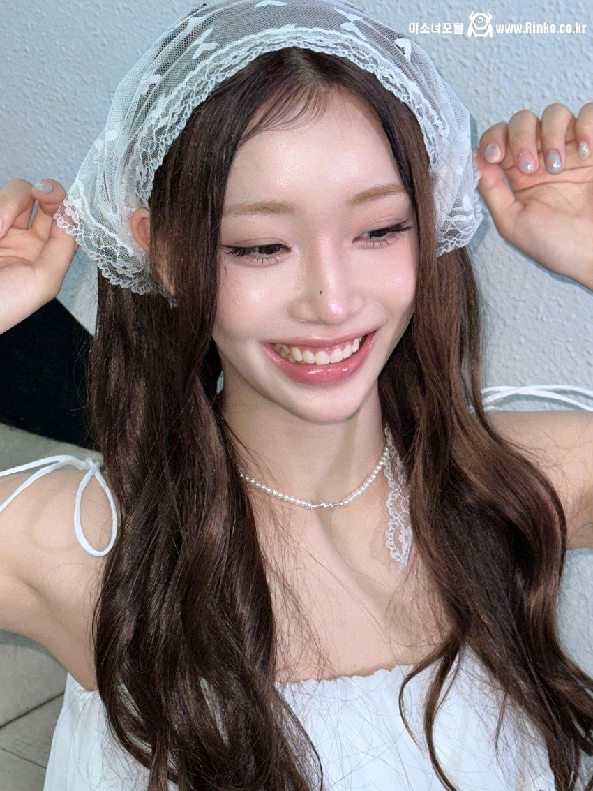 스테이씨 수민_119503_3.jpg